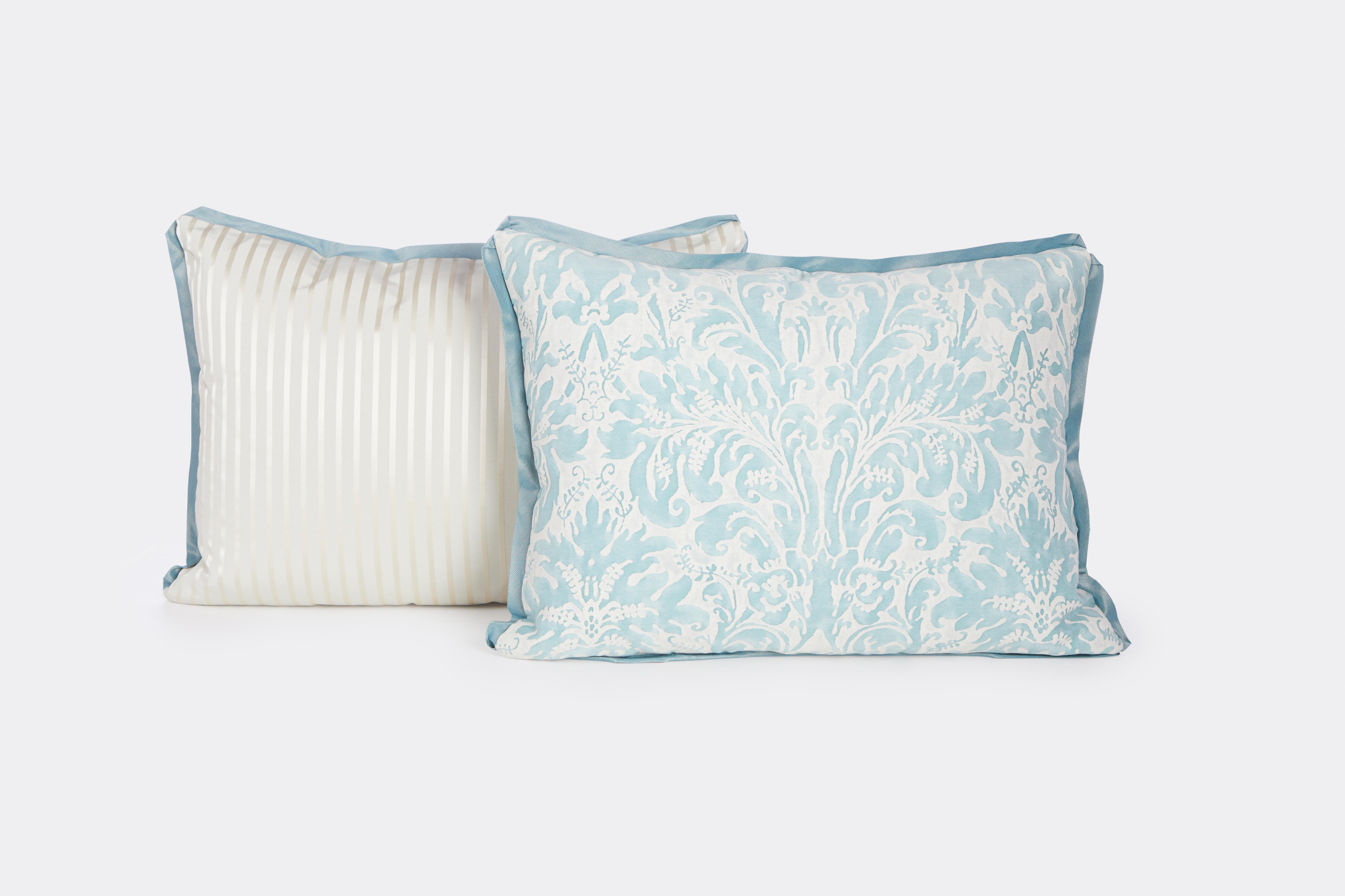 Pair of Fortuny Sevigne Cushions in French Blue and Antique White David Duncan In New Condition In New York, NY