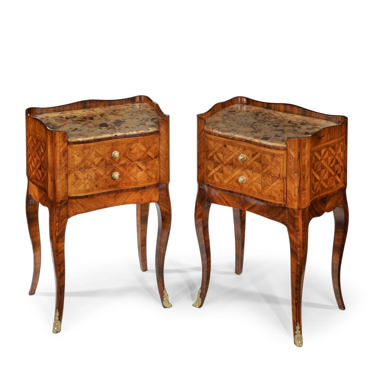 Pair of Freestanding French Kingwood Bedside Cabinets In Good Condition In Lymington, Hampshire
