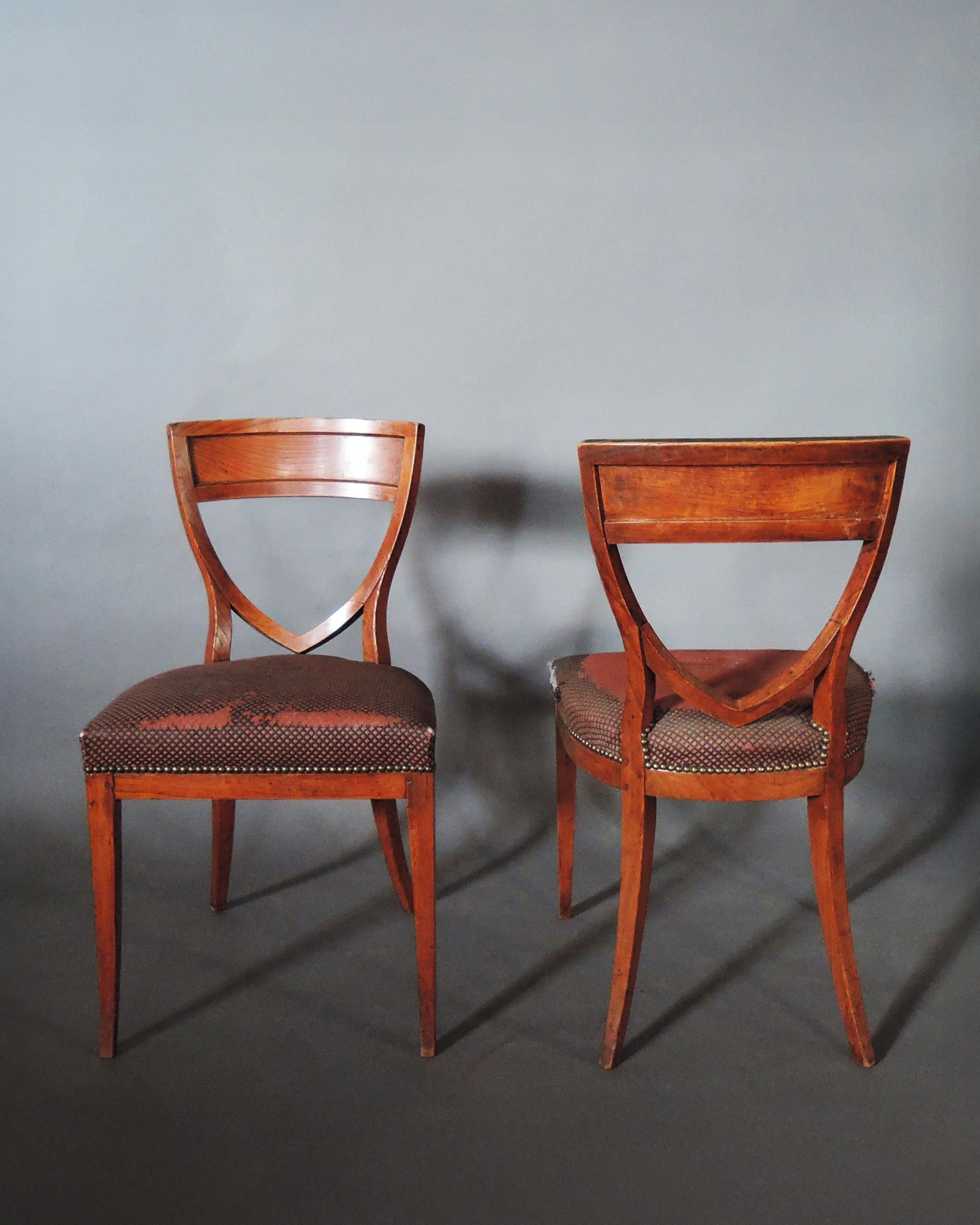 Un par de sillas de comedor neoclásicas francesas de 1940 Francés en venta