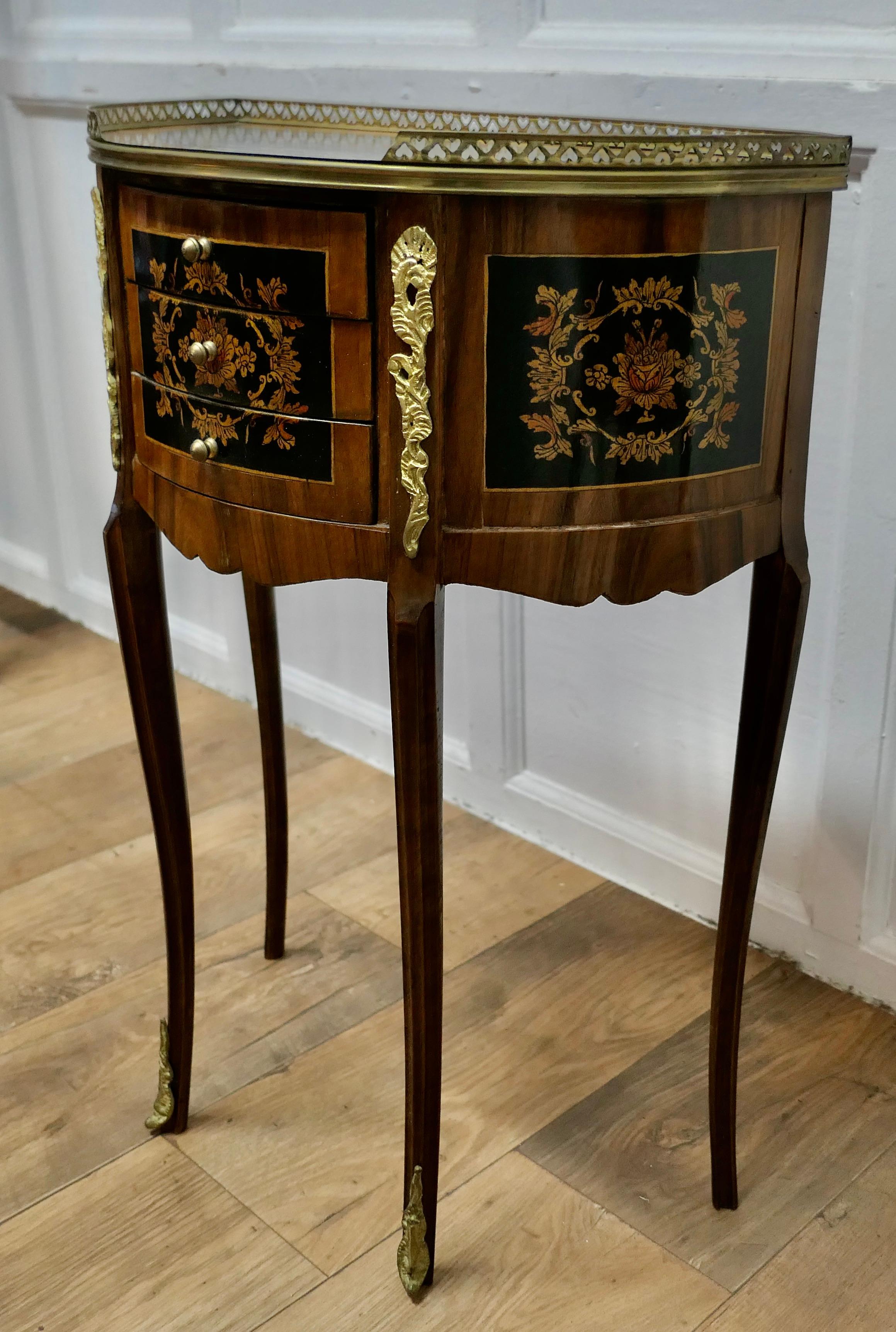 A Pair of French 19th Century Leaf Design Small Side Tables or Bedside Cabinets  2