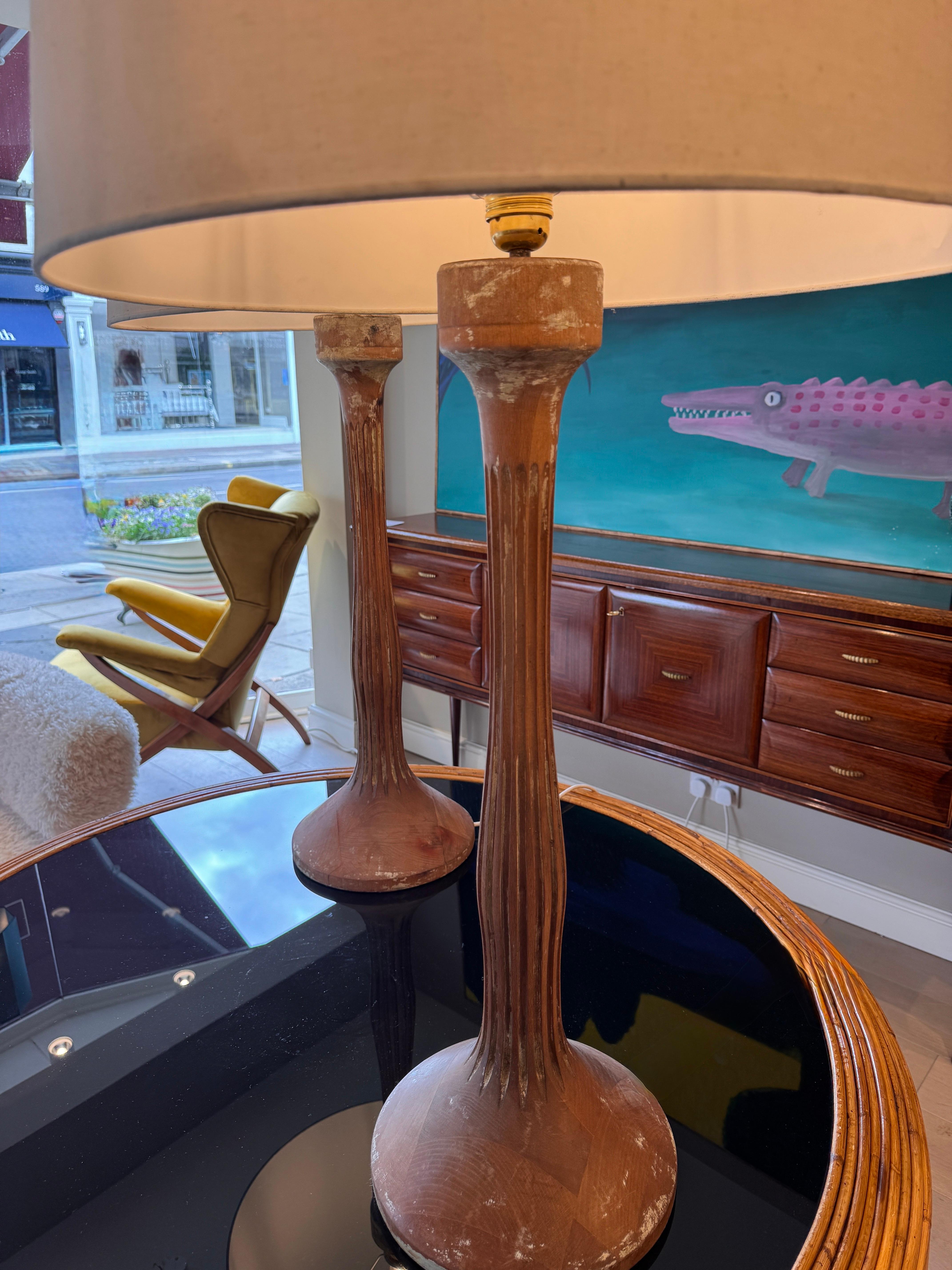Paire de lampes de table en chêne vert du 19e siècle français Bon état - En vente à London, GB
