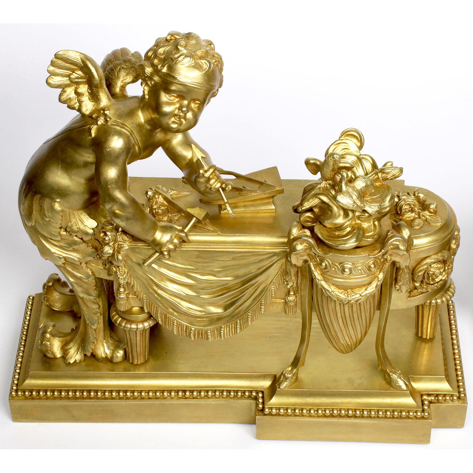 Paar französische Cherub-Feuerböcke aus vergoldeter Bronze im Louis-XV-Stil des 19. Jahrhunderts (Vergoldet) im Angebot