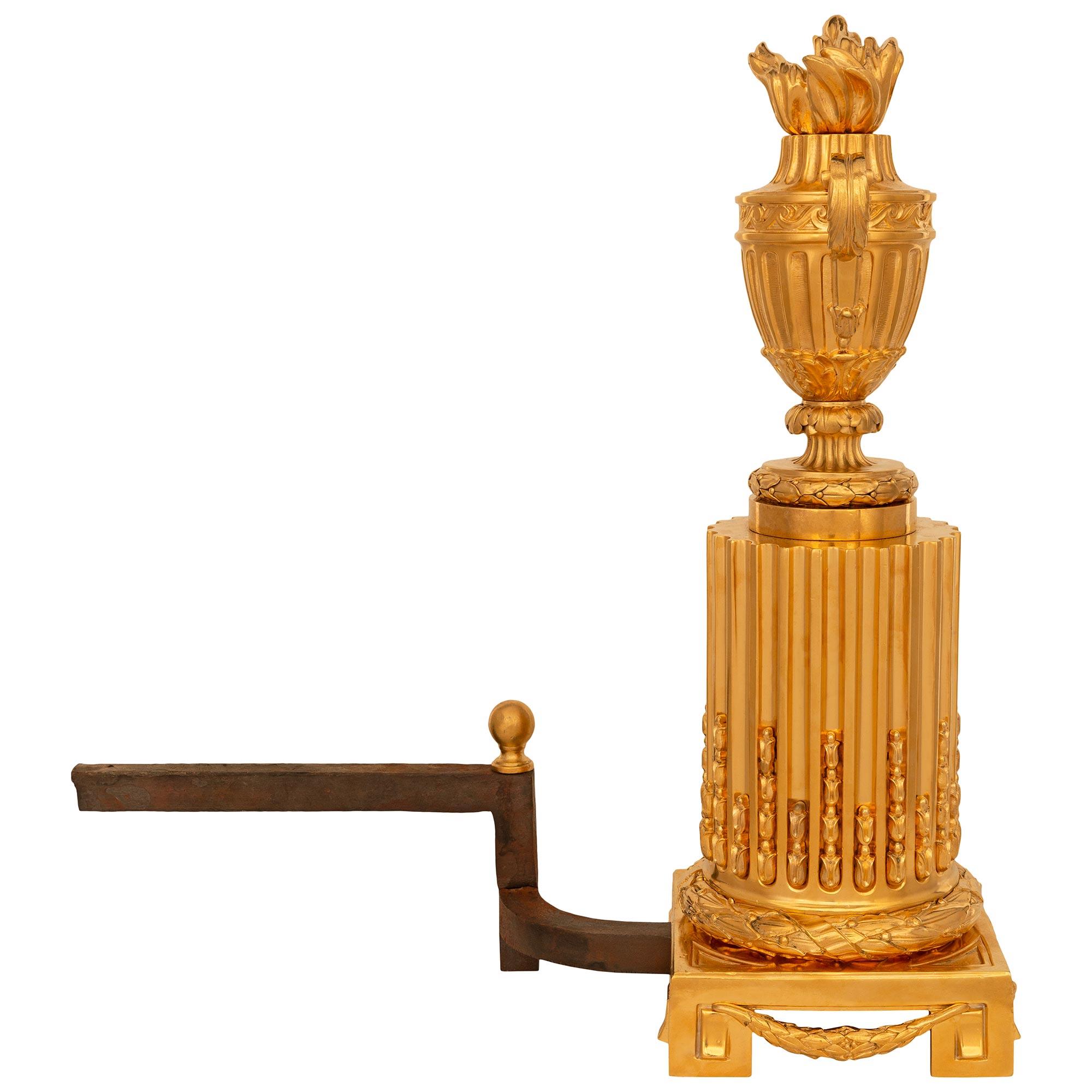 Coppia di Chenet/andirons francesi del XIX secolo in stile Luigi XVI in ormeggio e ferro In condizioni buone in vendita a West Palm Beach, FL