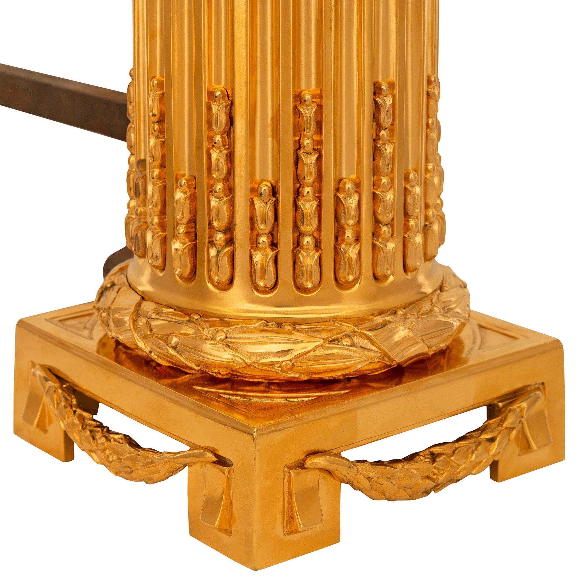 Coppia di Chenet/andirons francesi del XIX secolo in stile Luigi XVI in ormeggio e ferro in vendita 3