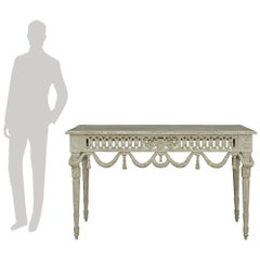 Ein Paar französische Konsolen im Stil Louis XVI des 19. Jahrhunderts aus patiniertem Wood