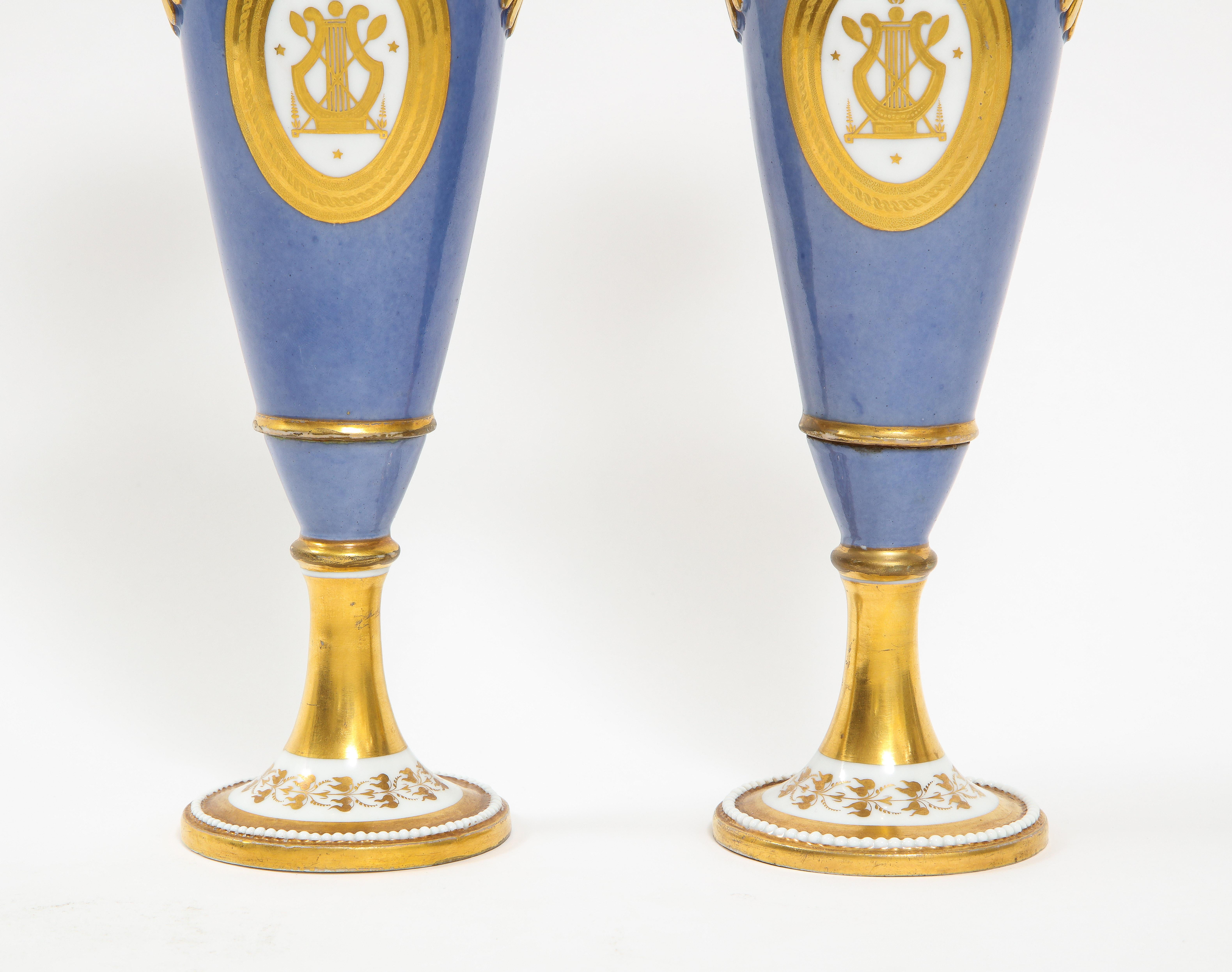 Pair of French 19th Century Old Paris Porcelain Swan Handle Vases, Marked In Good Condition For Sale In New York, NY