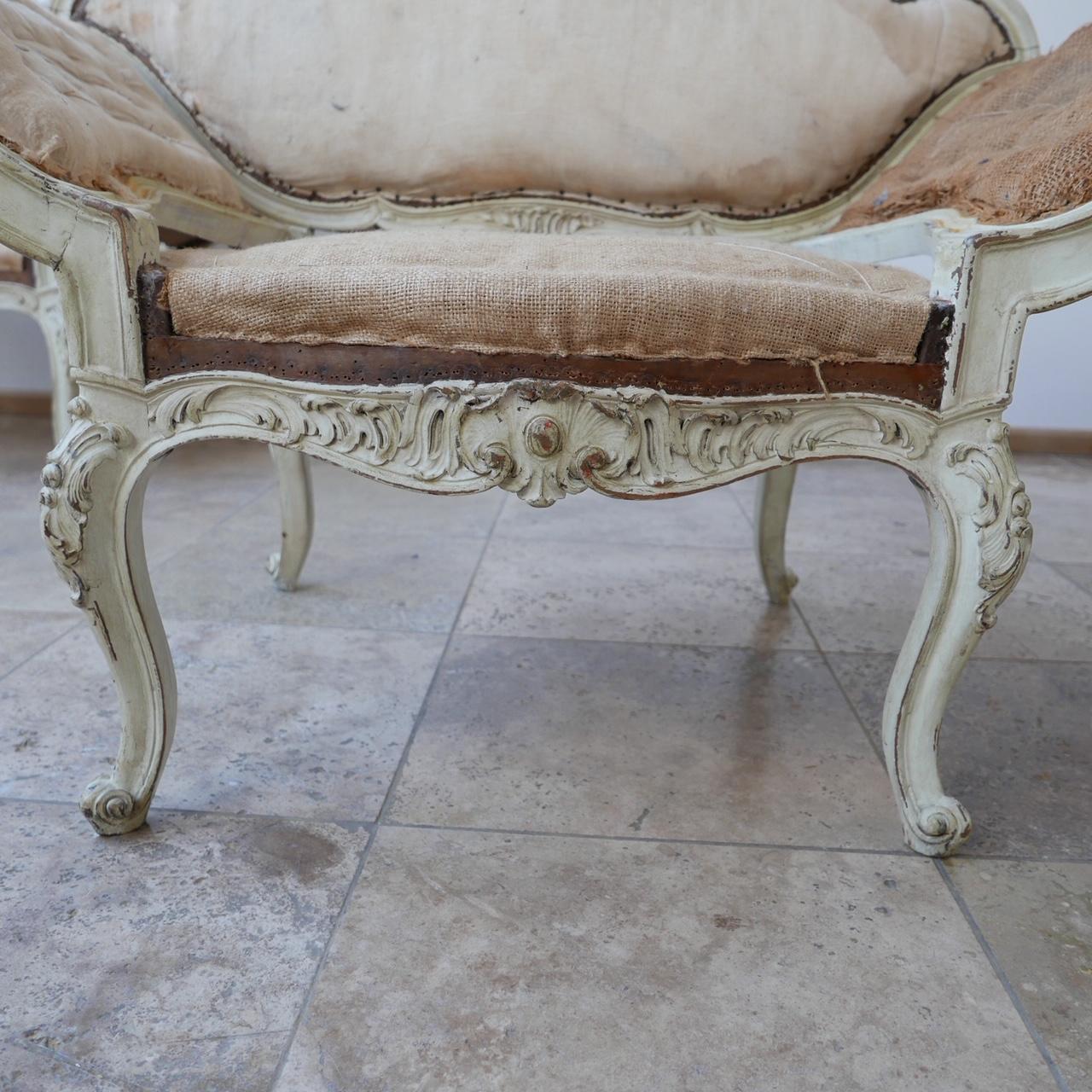 Paar französische antike Sessel im Angebot 10