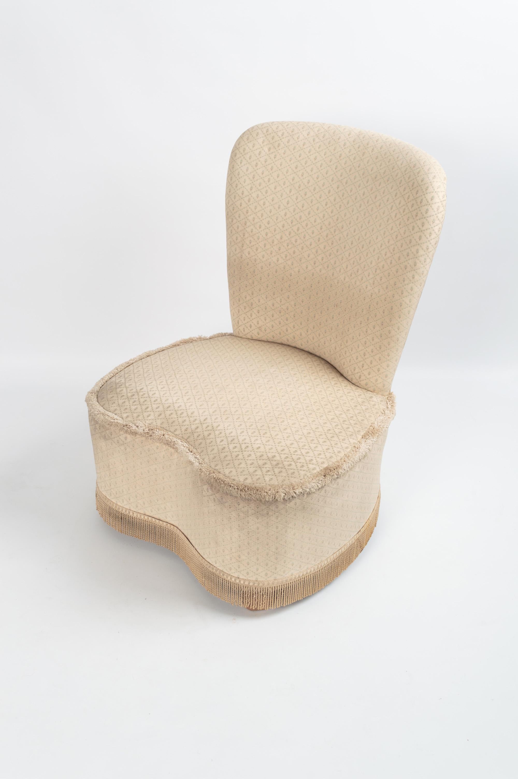 Pair of French Art Deco Upholstered Boudoir Chairs, C.1940 For Sale 2