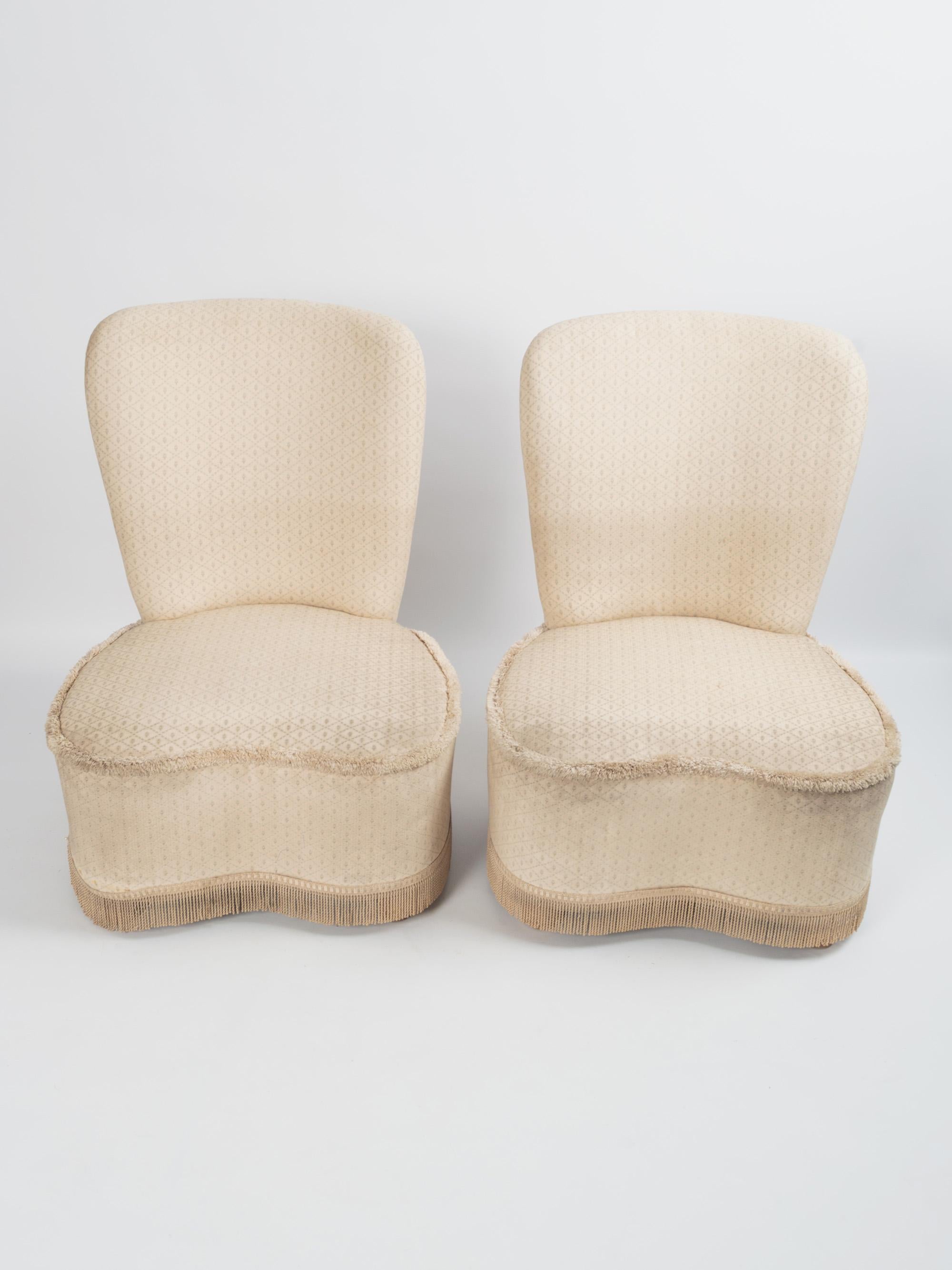Pair of French Art Deco Upholstered Boudoir Chairs, C.1940 For Sale 3