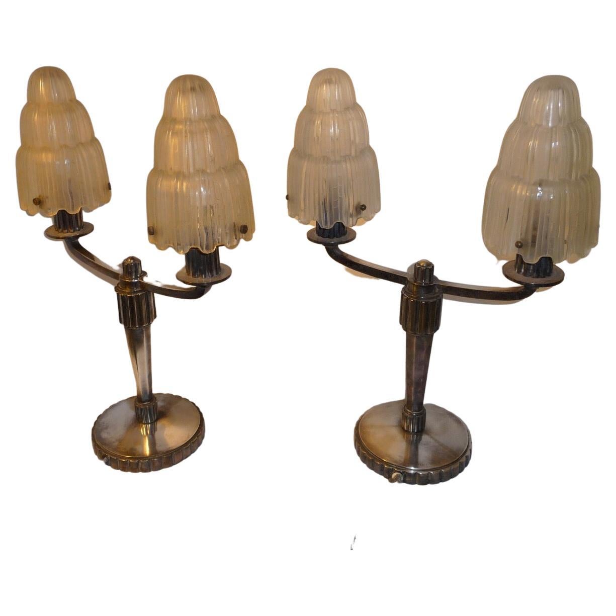 Paire de Lampes de Table "Cascade" Art Déco Françaises par Sabino, Signées en vente