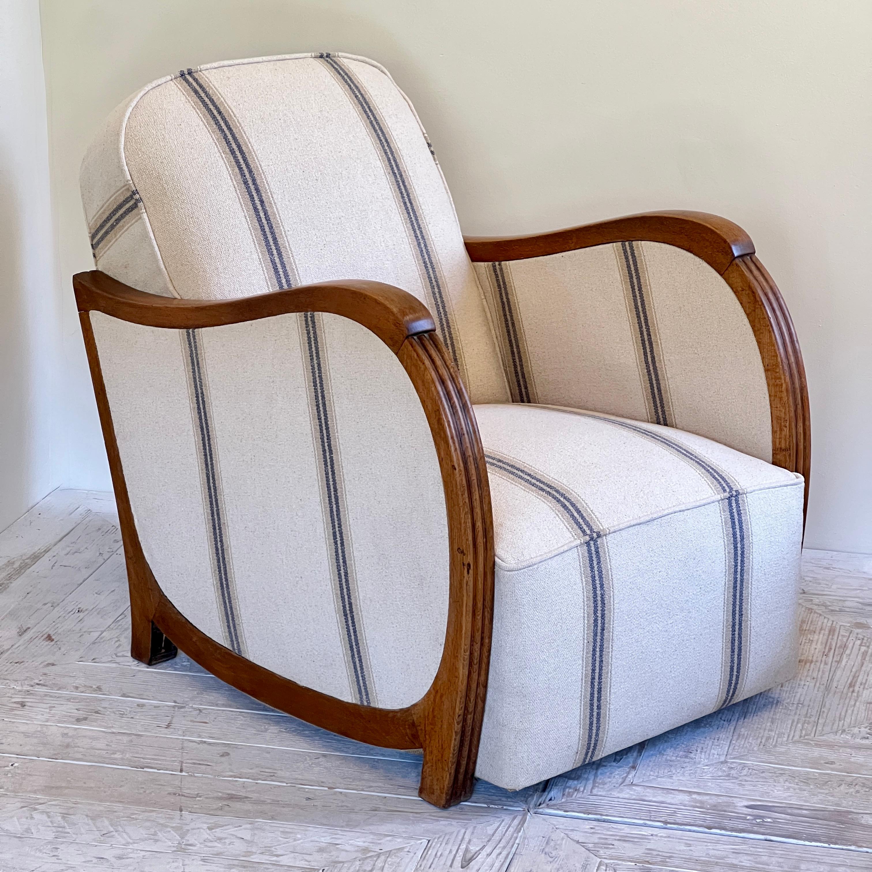 A Pair Of French Art Deco Linen Upholstered Armchair For Sale 6
