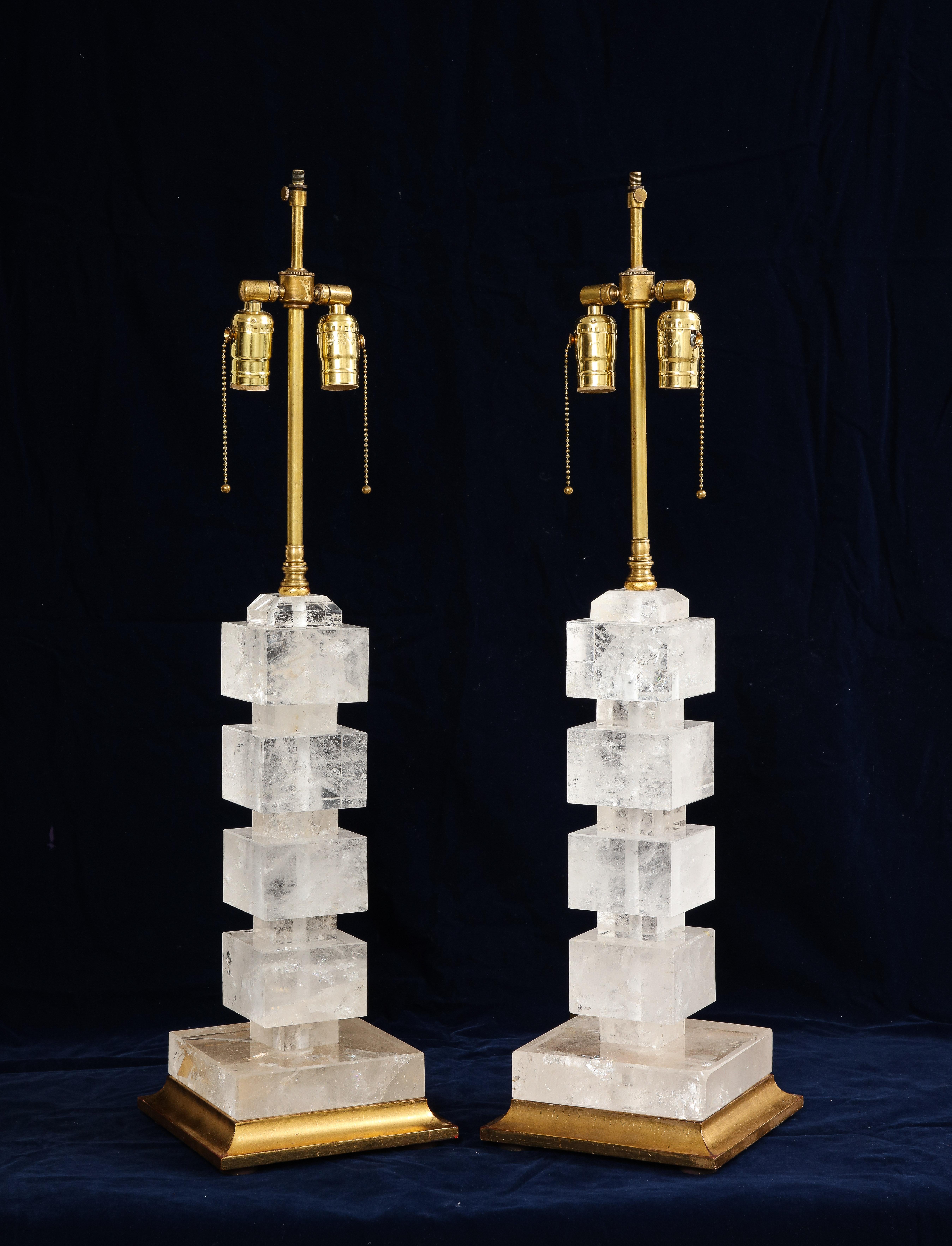 20th Century A Pair of French Art Deco Period Rock Crystal and Giltwood Square Lamps For Sale