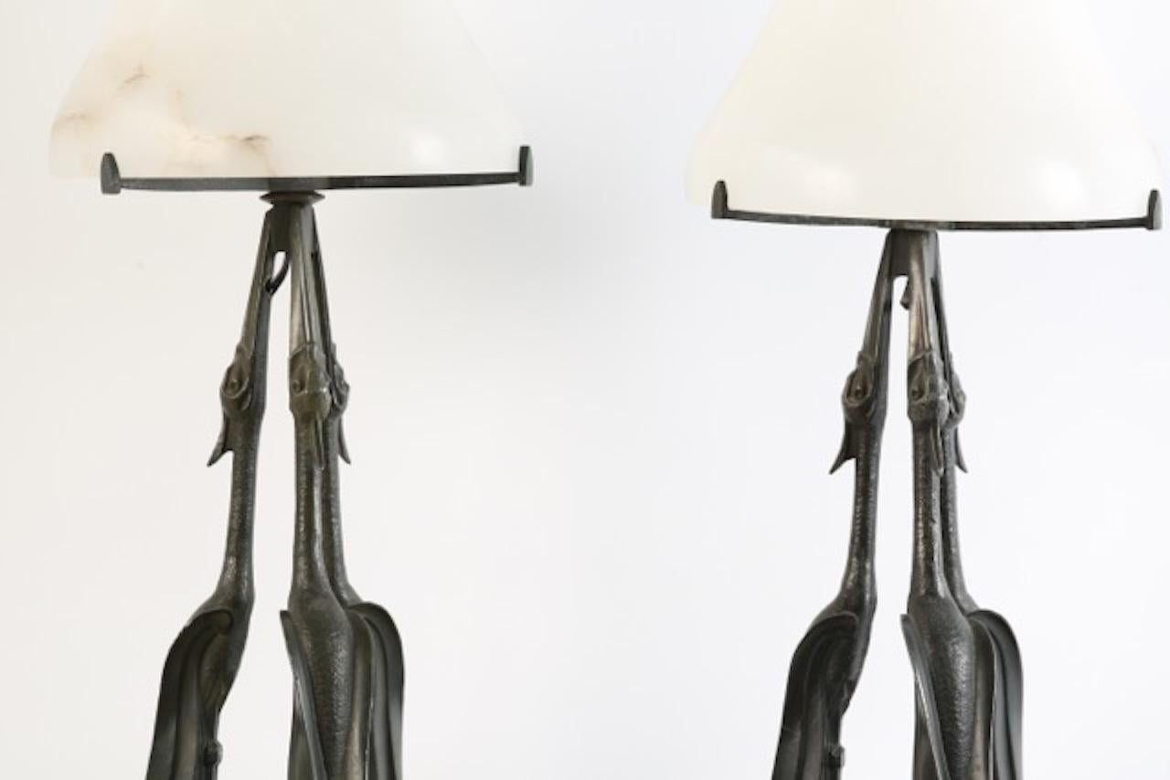 Marbre Paire de lampes de bureau Art Déco françaises par Max Le Verrier, Paris, signées en vente