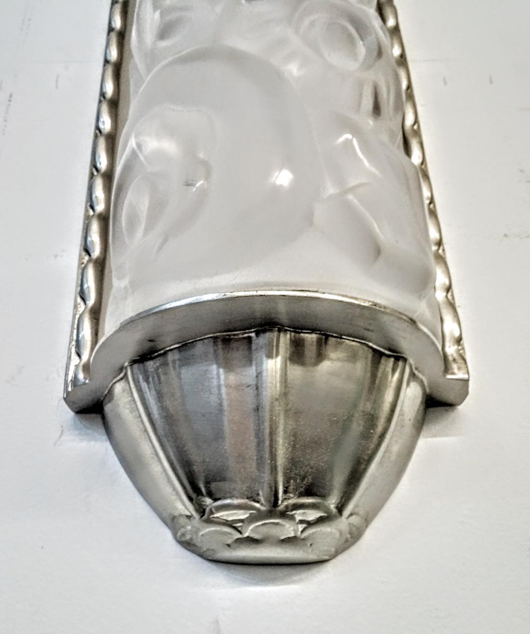 Pair of French Art Deco Wall Sconces by Genet et Michon In Good Condition For Sale In Long Island City, NY