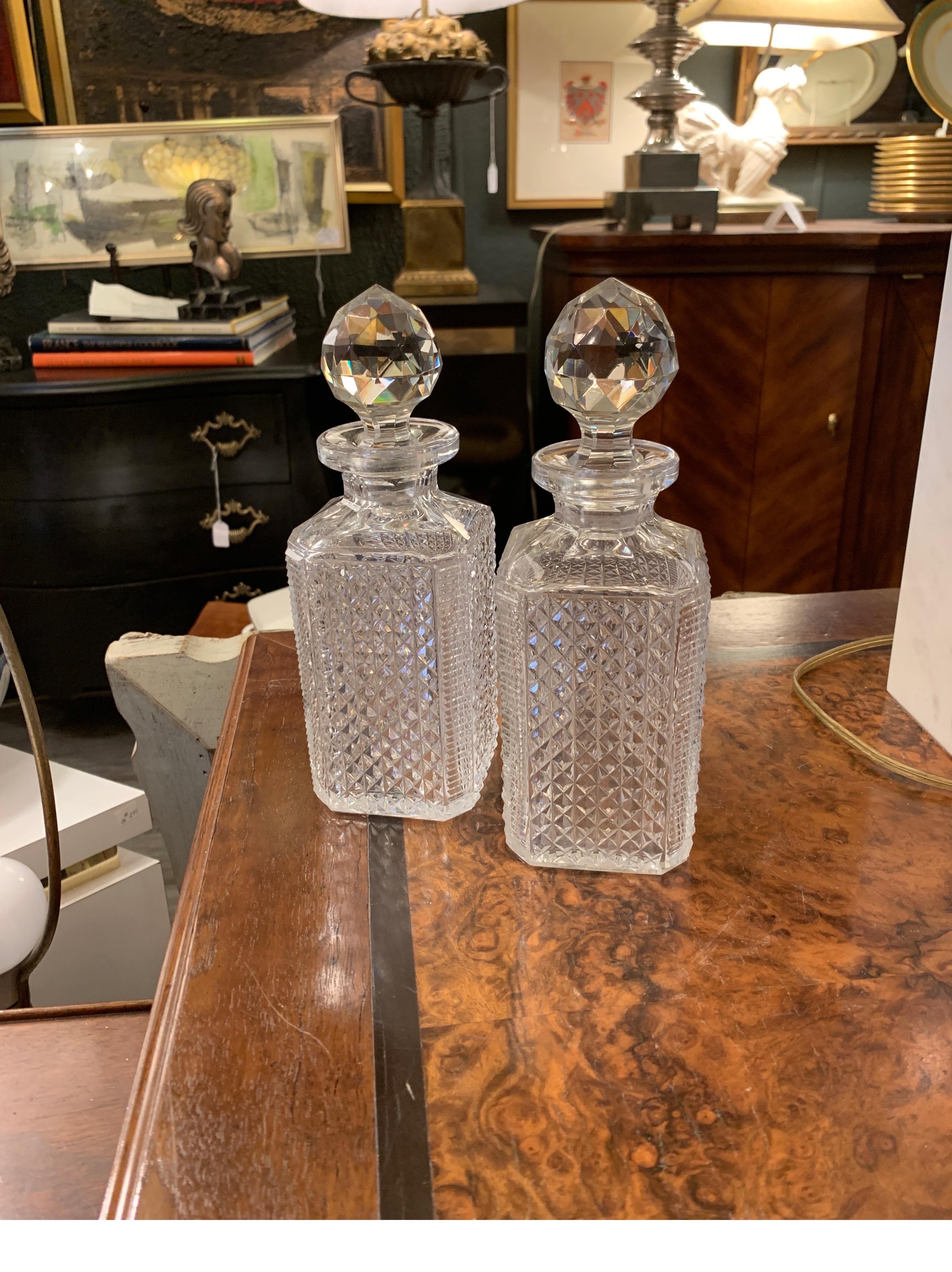 Pair of French Baccarat Cut Crystal Decanters, Early 20th Century 10
