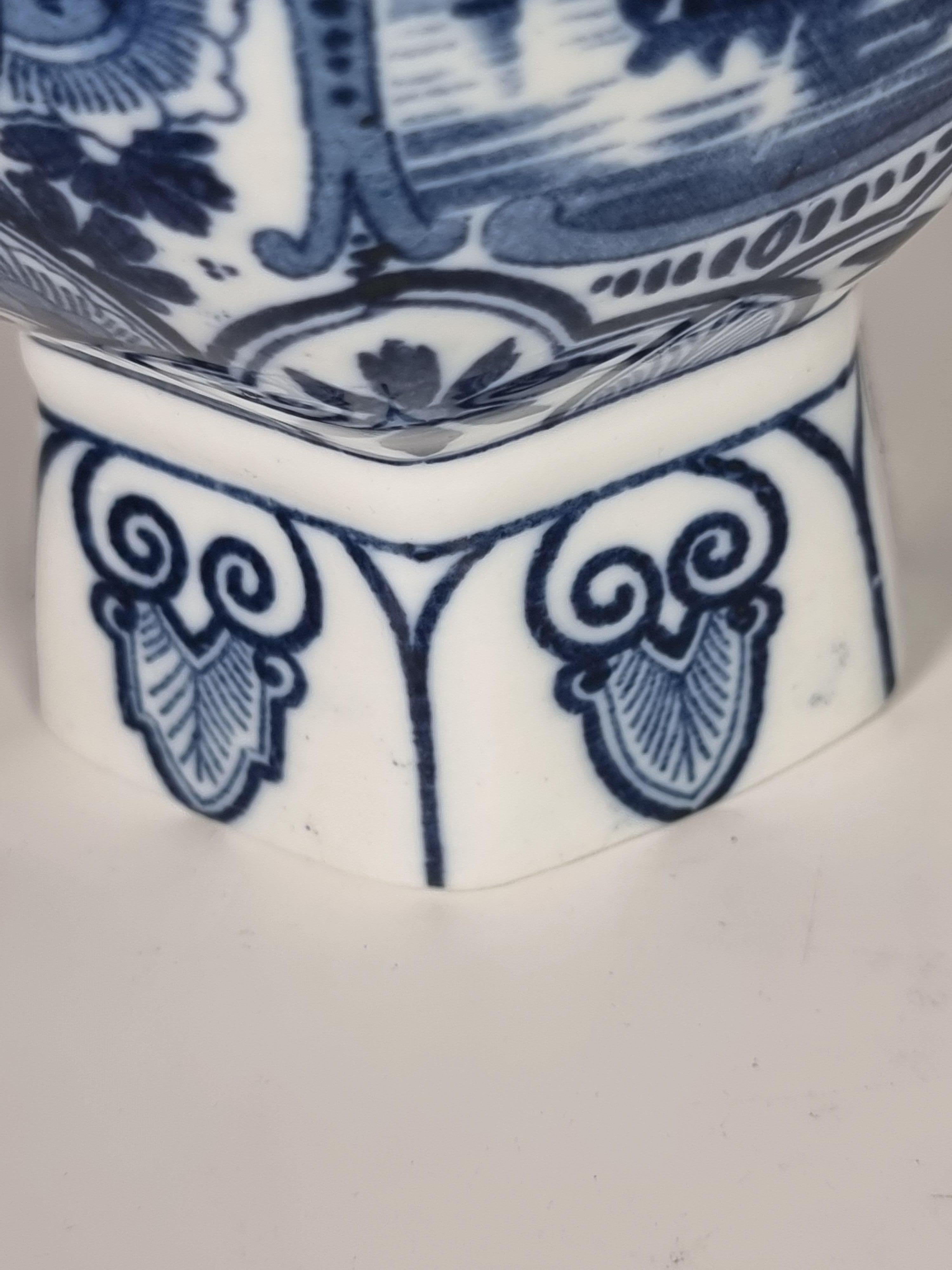 Paire de vases français bleu et blanc de style Delft vers 1900 par Samson of Paris en vente 6