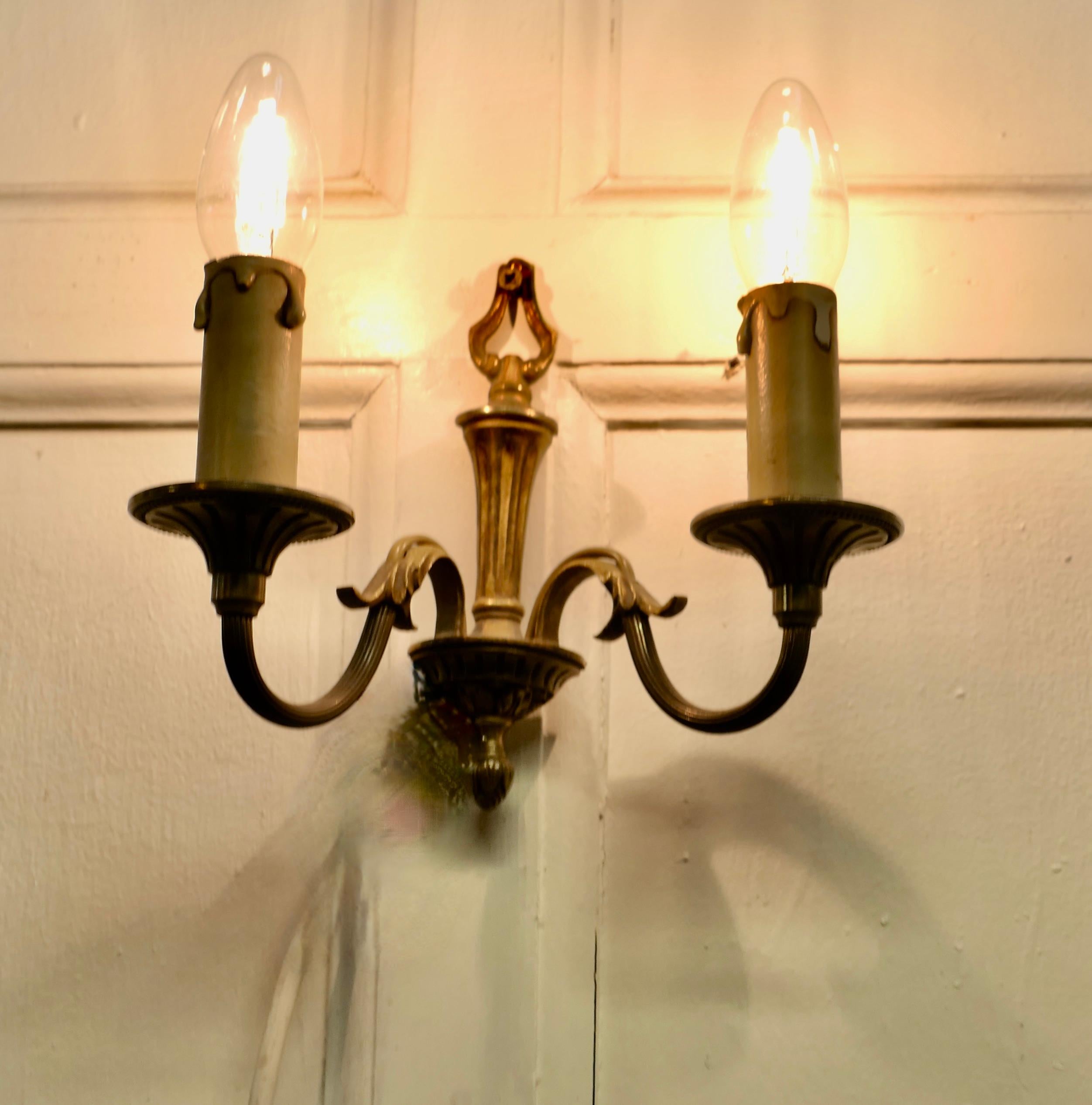 Pair of French Brass Twin Wall Lights In Good Condition In Chillerton, Isle of Wight