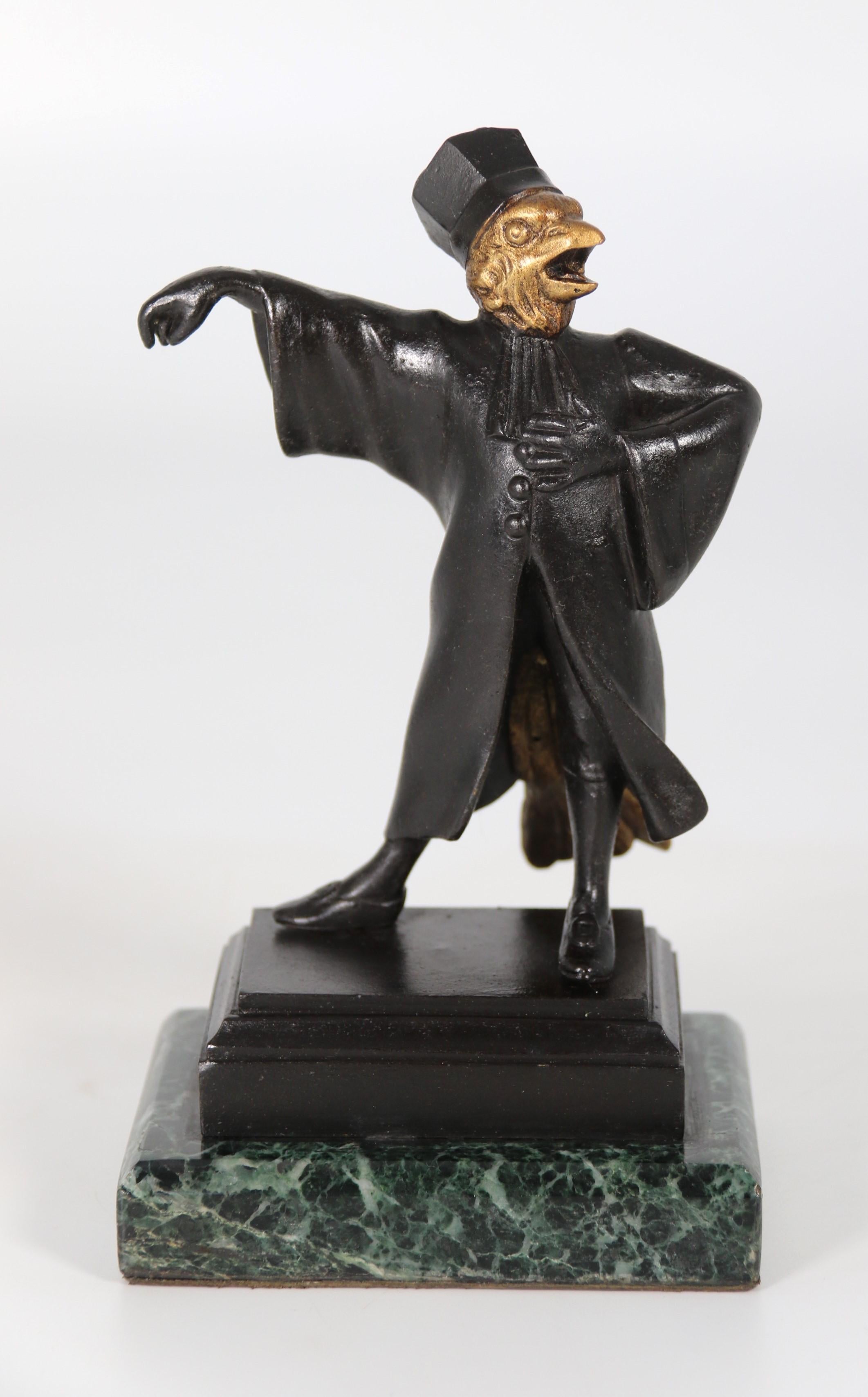 A  pair of French bronze caricature figures of theatrical birds, circa 1880 For Sale 11