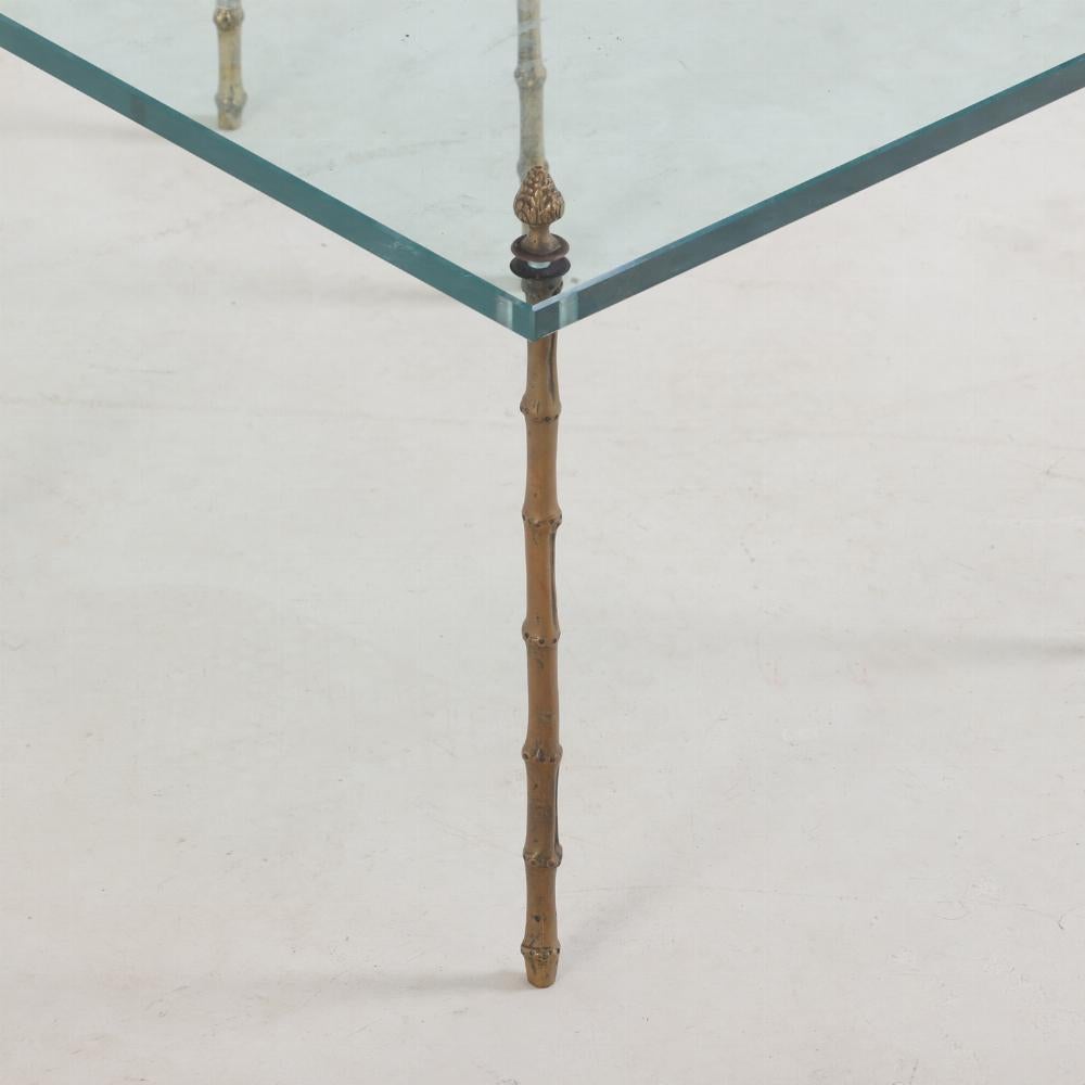 20ième siècle Paire de tables d'appoint françaises en bronze faux bambou à la manière de Jansen, C 1950. en vente