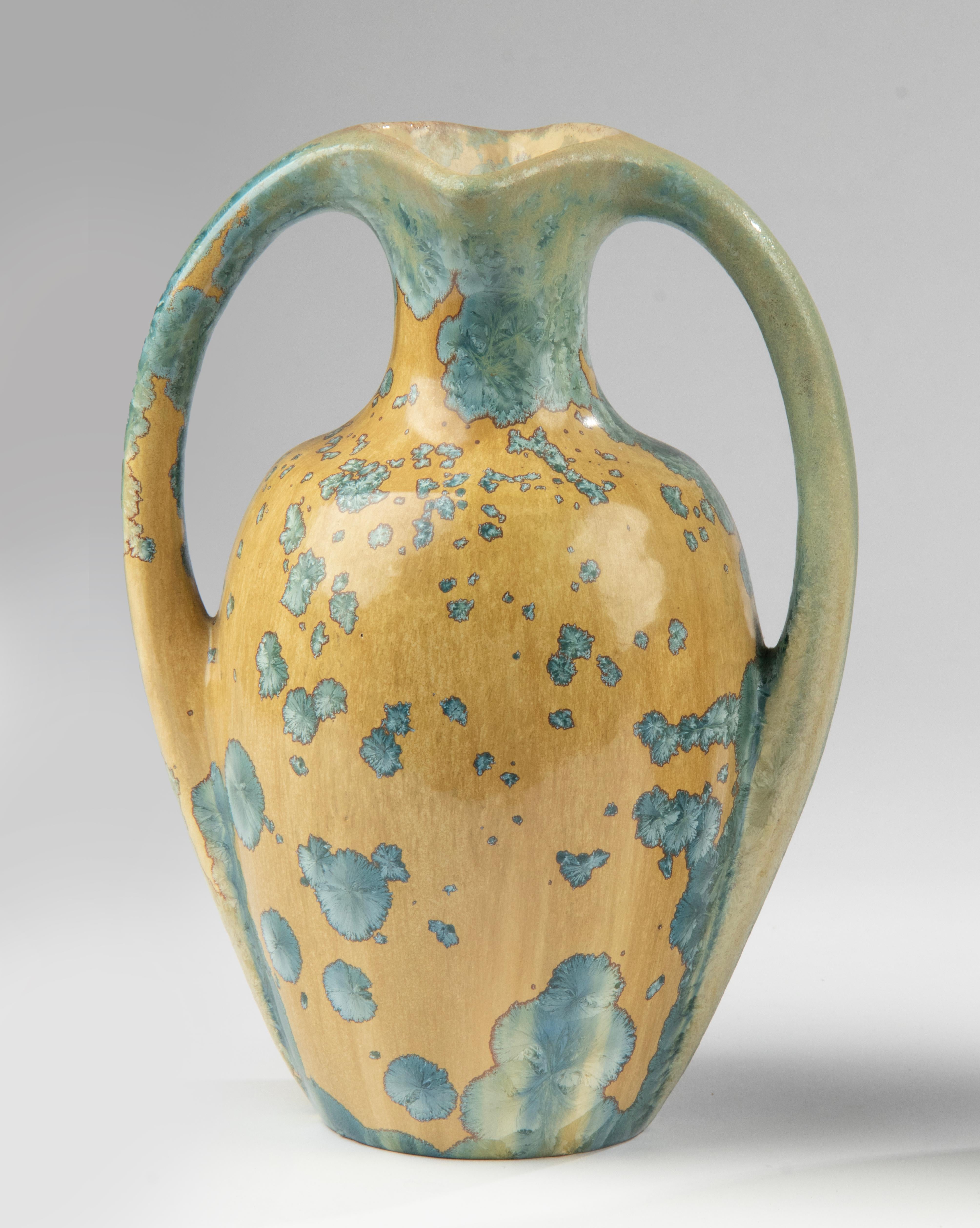 Fait main Paire de vases Art Déco en céramique française avec glaçure cristalline - Pierrefonds  en vente