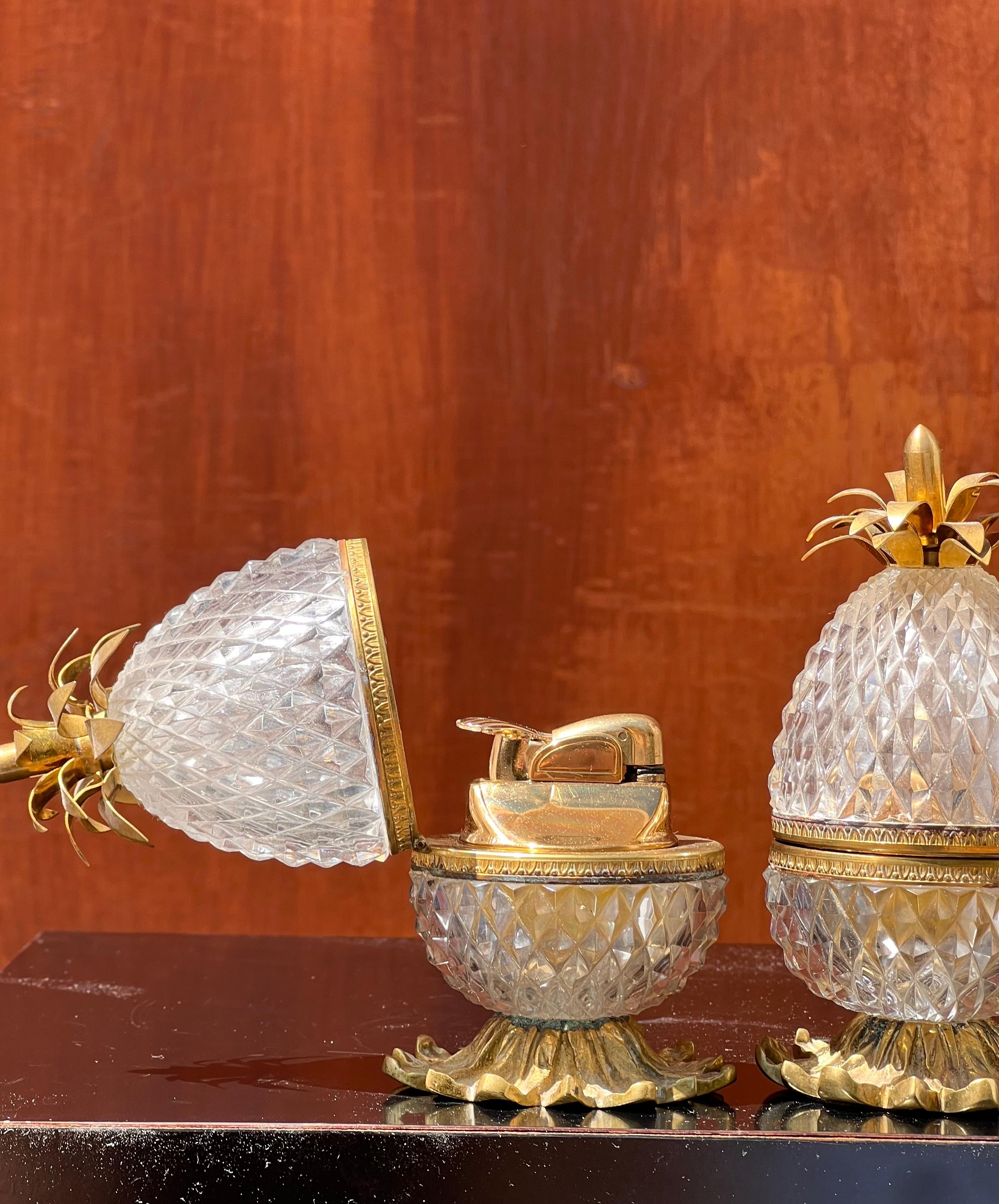 A pair of French déposé crystal pineapple lighters by Baccarat, circa 1950 For Sale 10