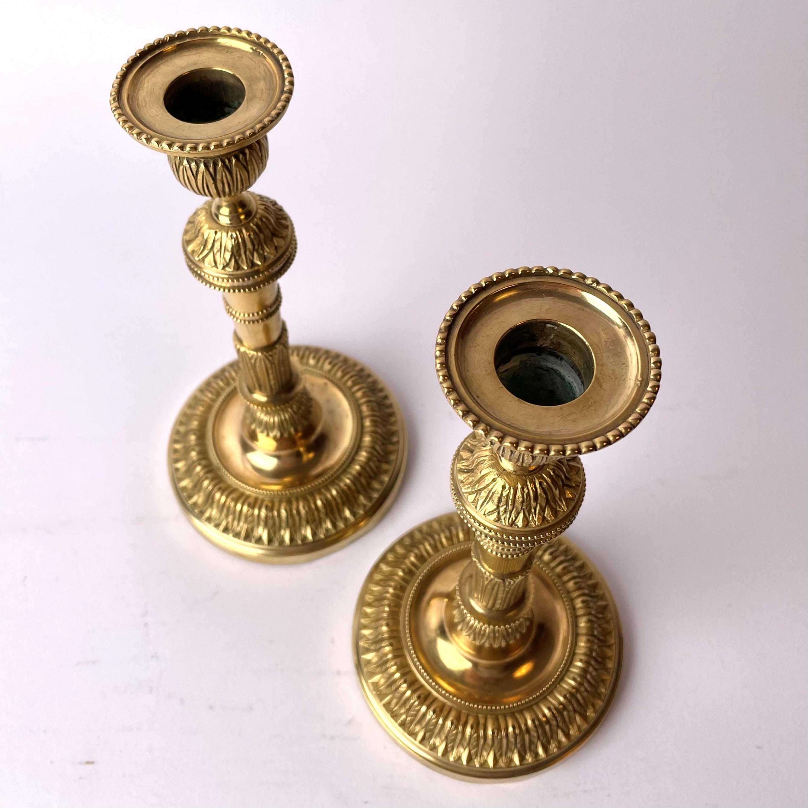 Pair of French Directoire Candlesticks, circa 1790 In Good Condition For Sale In Knivsta, SE