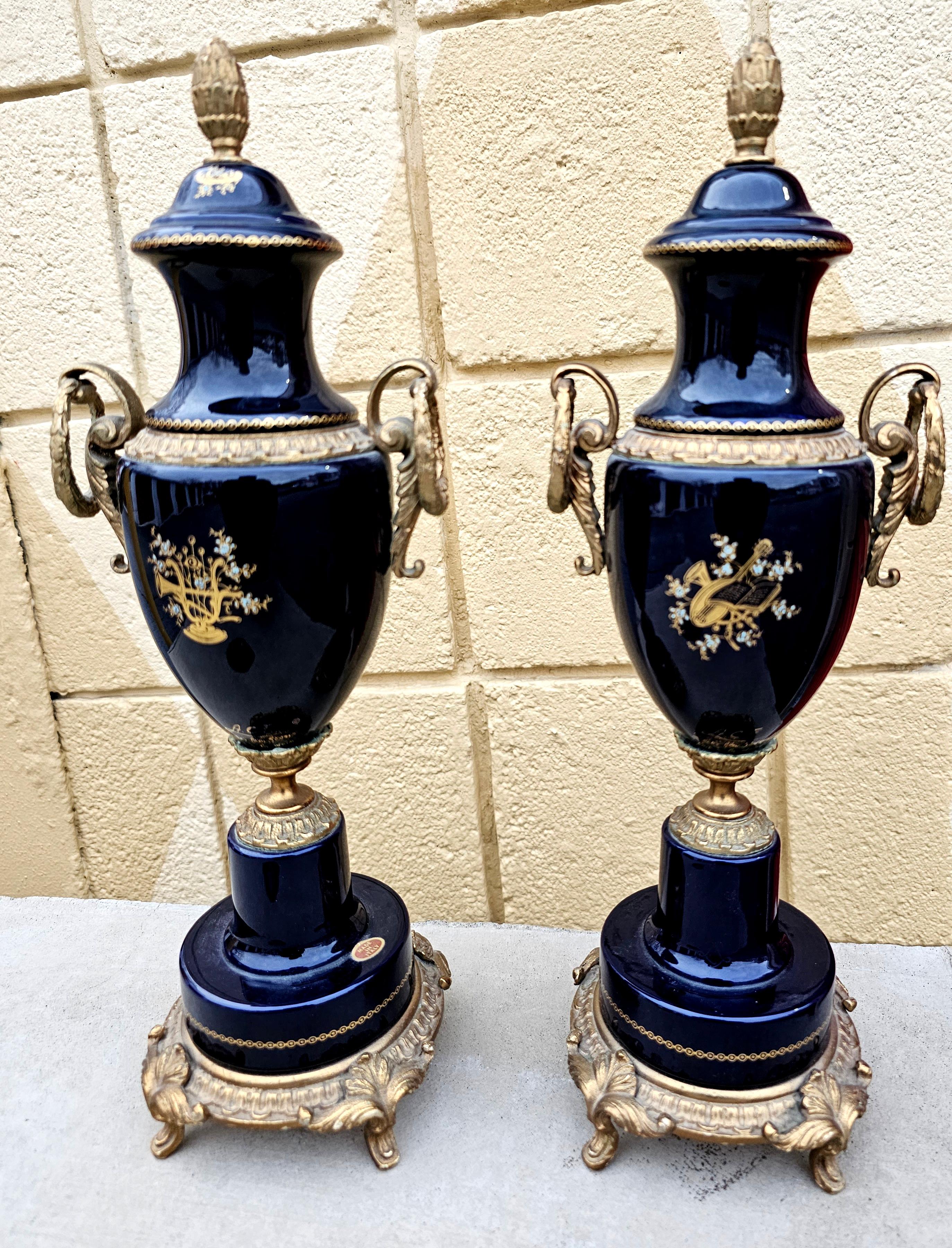 Louis XV A Pair of  French Empire Sèvres Porcelain Gilt Bronze and Transfer Covered Urns For Sale