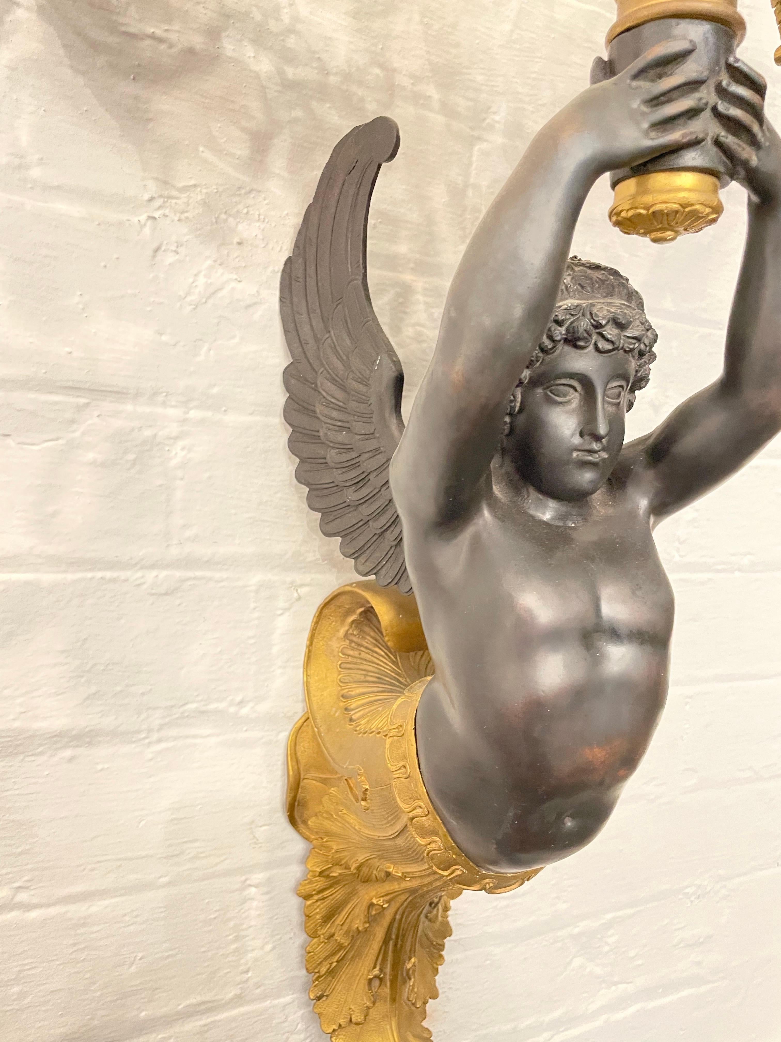 Coppia di candelabri in stile impero francese in ormolu e bronzo, fine XIX secolo in vendita 3