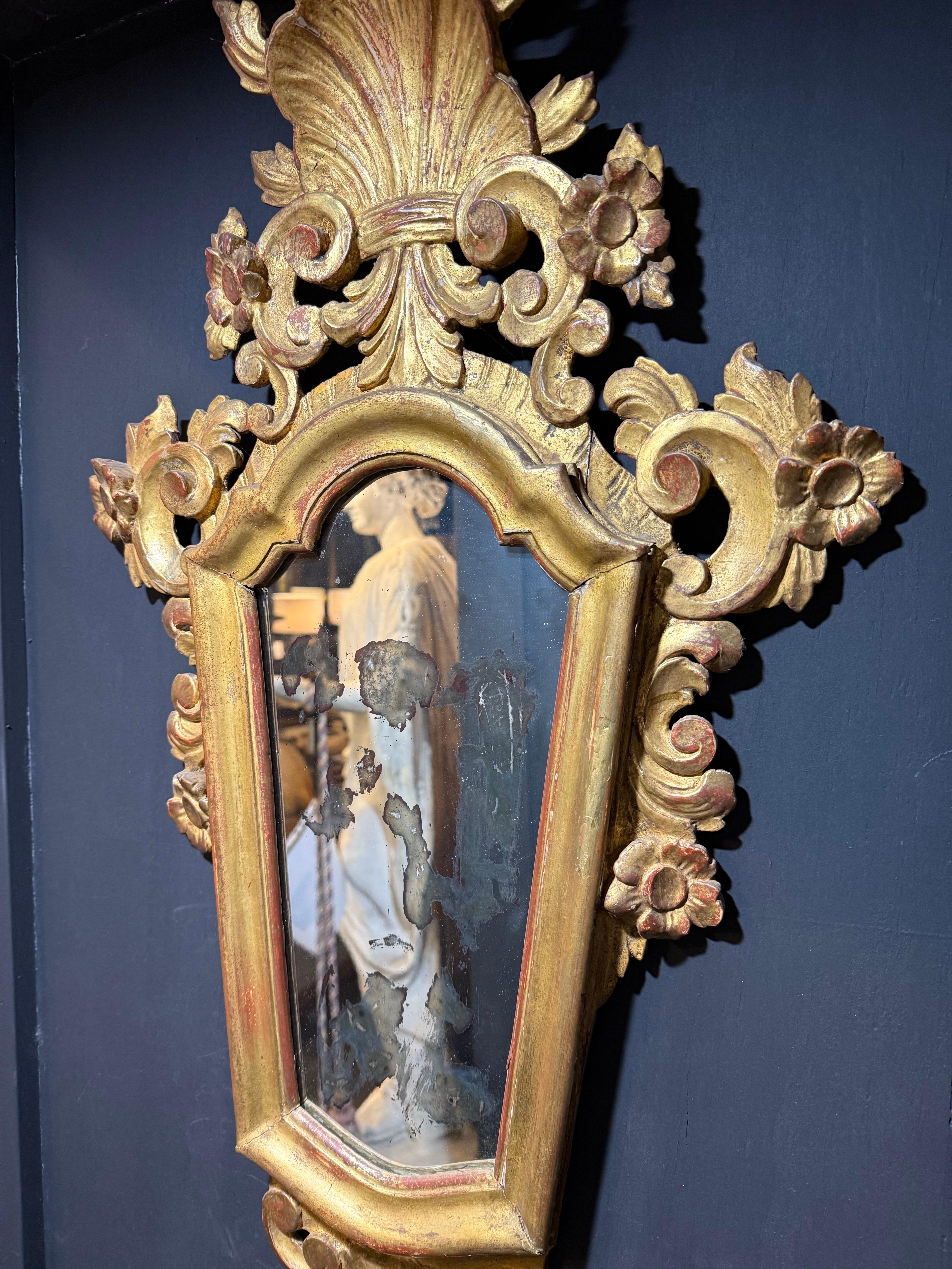 A Pair of French Girandole Giltwood Mirrors, 19th Century For Sale 3