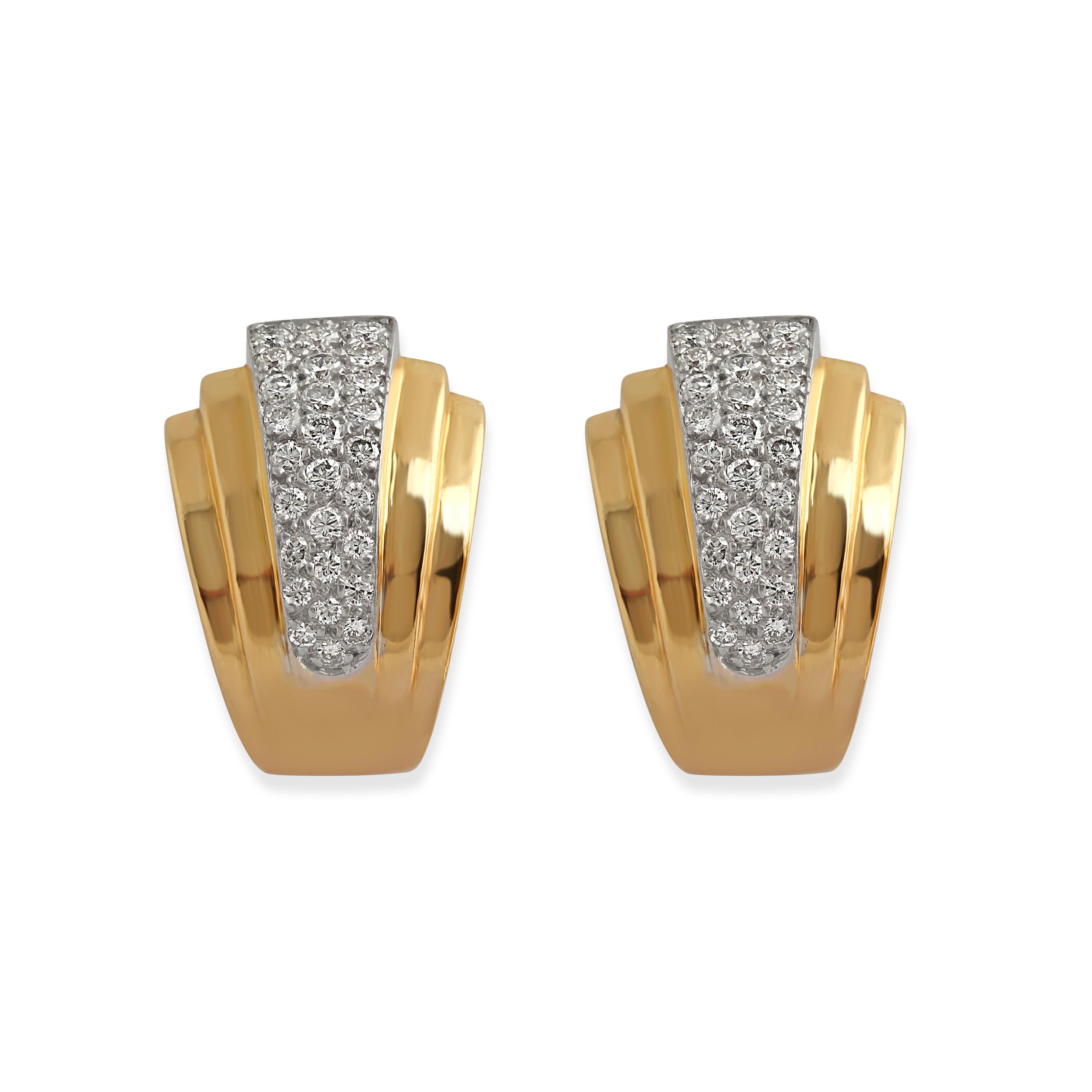 Pair of French Gold & Diamond Clip Earrings In Good Condition For Sale In London, GB