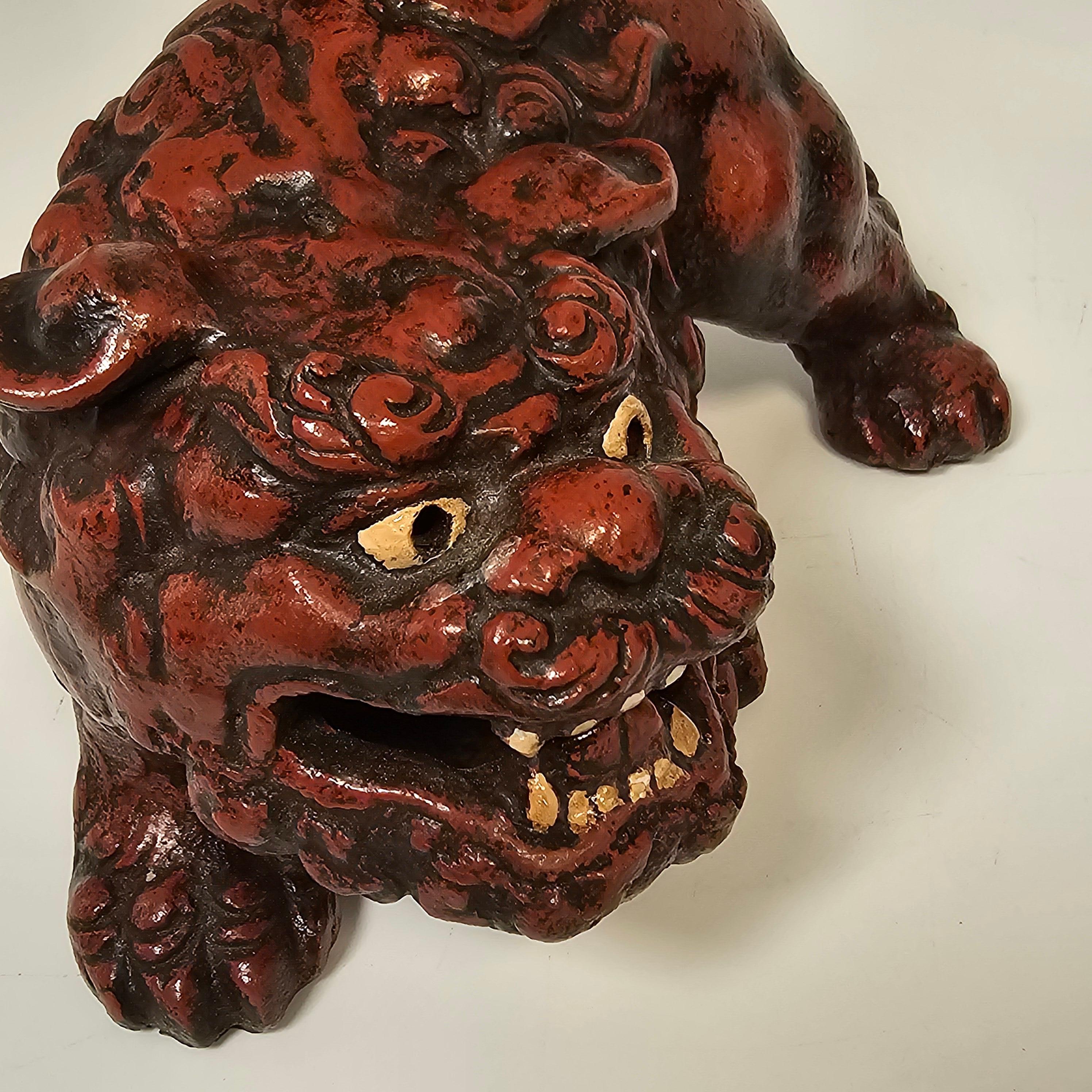 A pair of French hand painted cast iron foo dogs in a Chinese style, circa 1900 in vendita 5