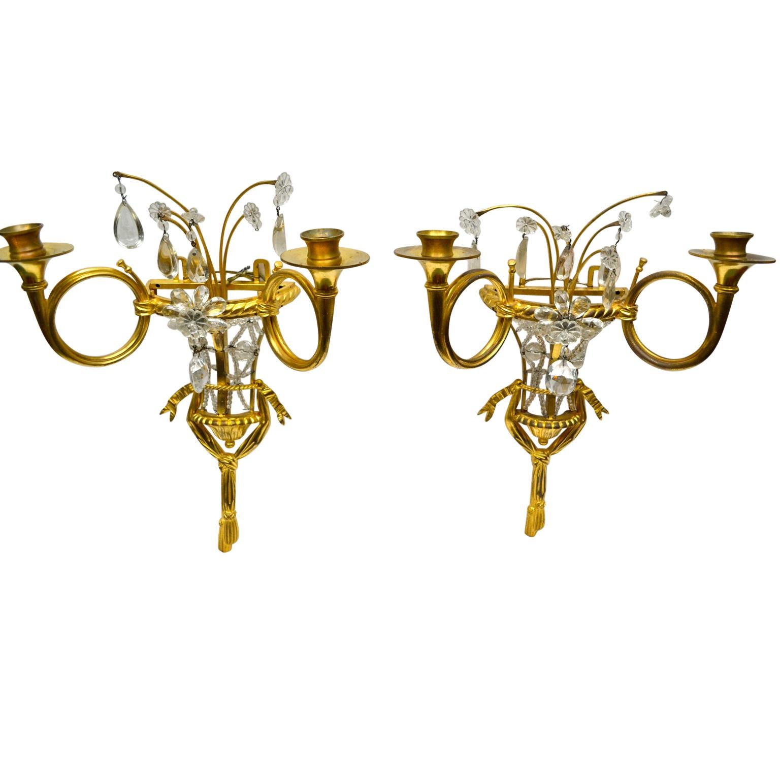 Paar von  Französische Hornförmige Wandleuchter aus dem 19. Jahrhundert (Vergoldet) im Angebot