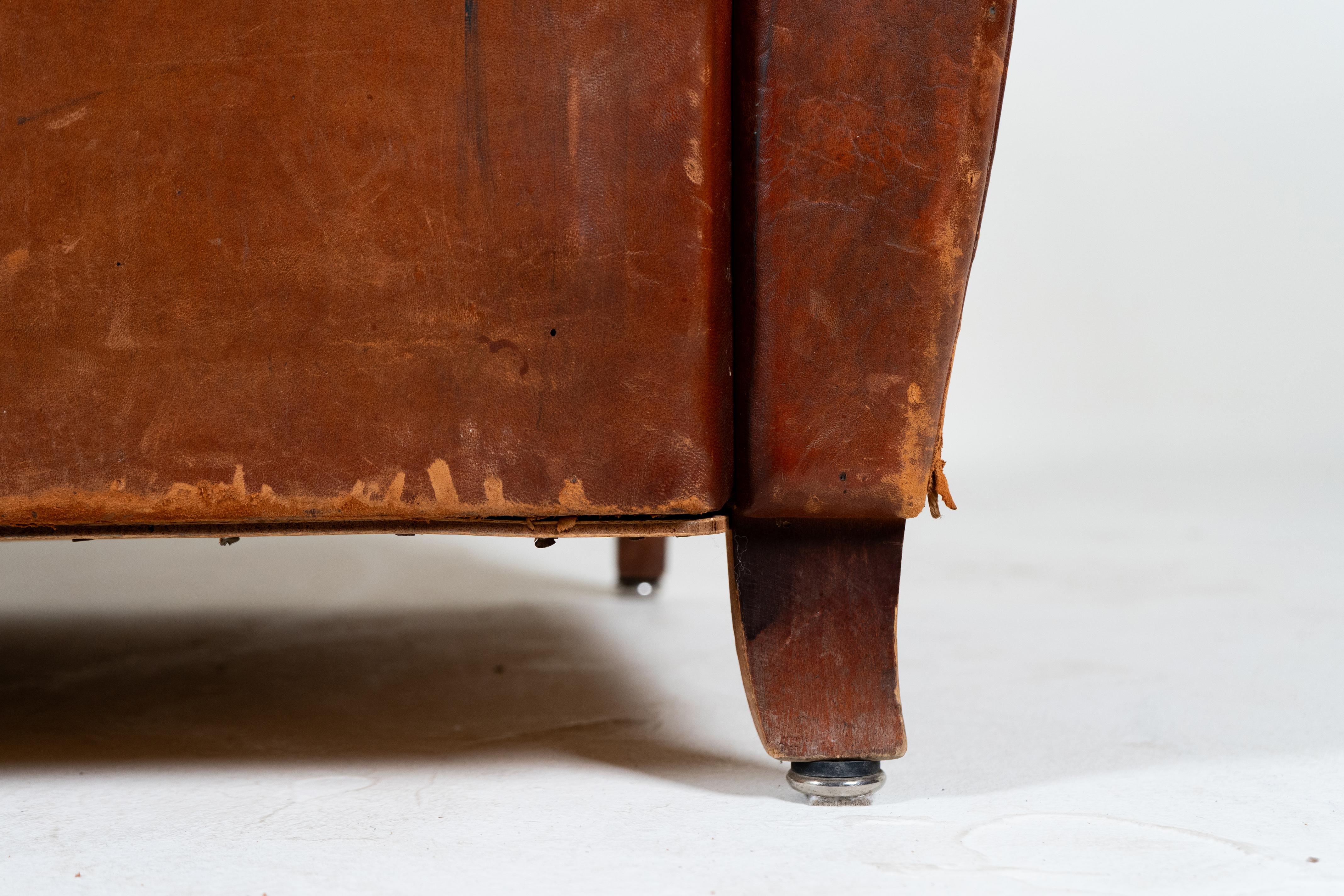 Paire de chaises françaises en cuir, vers 1950 en vente 2