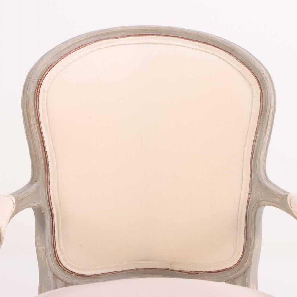 XX secolo A Pair of French Louis XV style open arm chairs, C. 1920. in vendita
