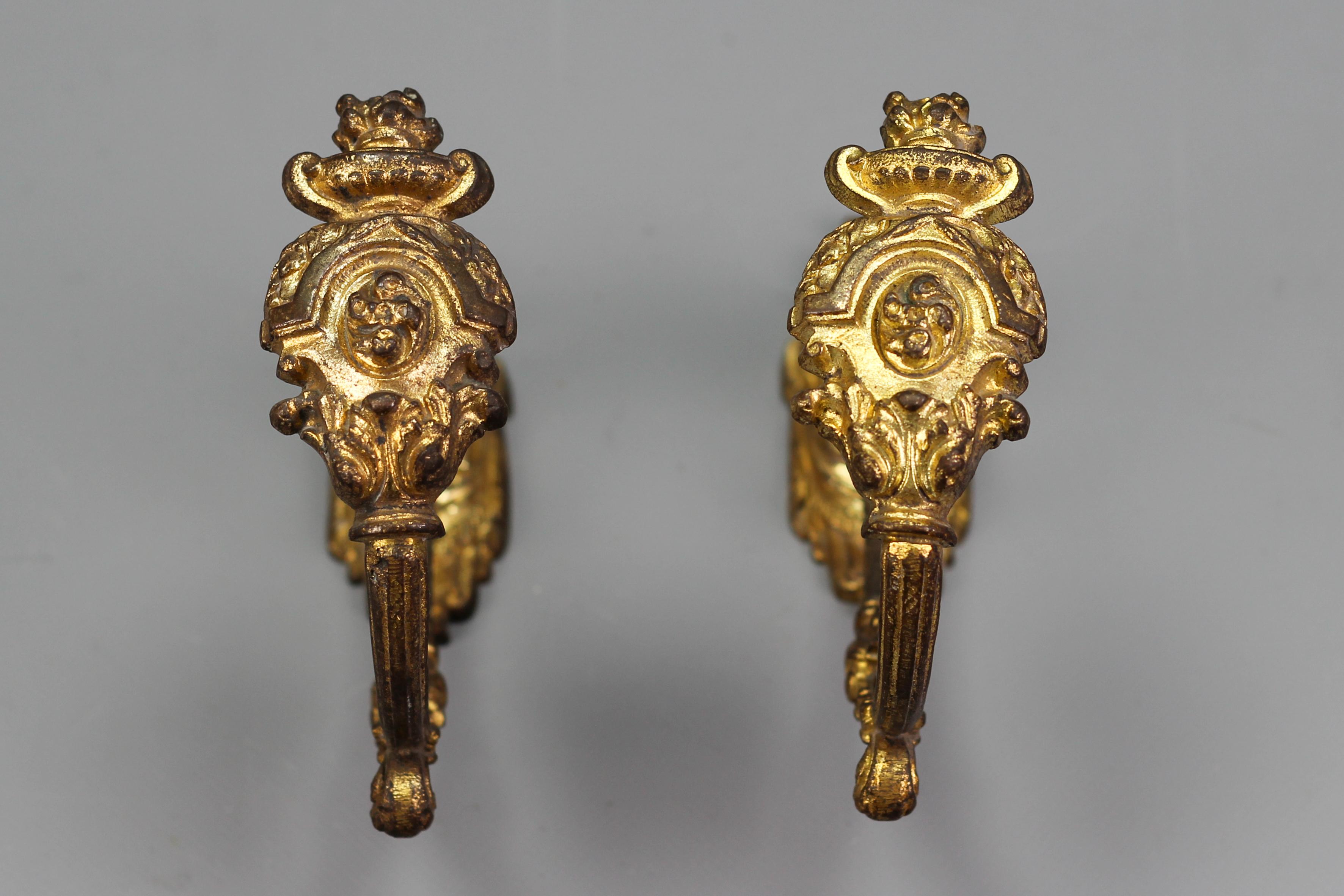 Early 20th Century Pair of French Neoclassical Style Bronze Curtain Tiebacks or Curtain Holders