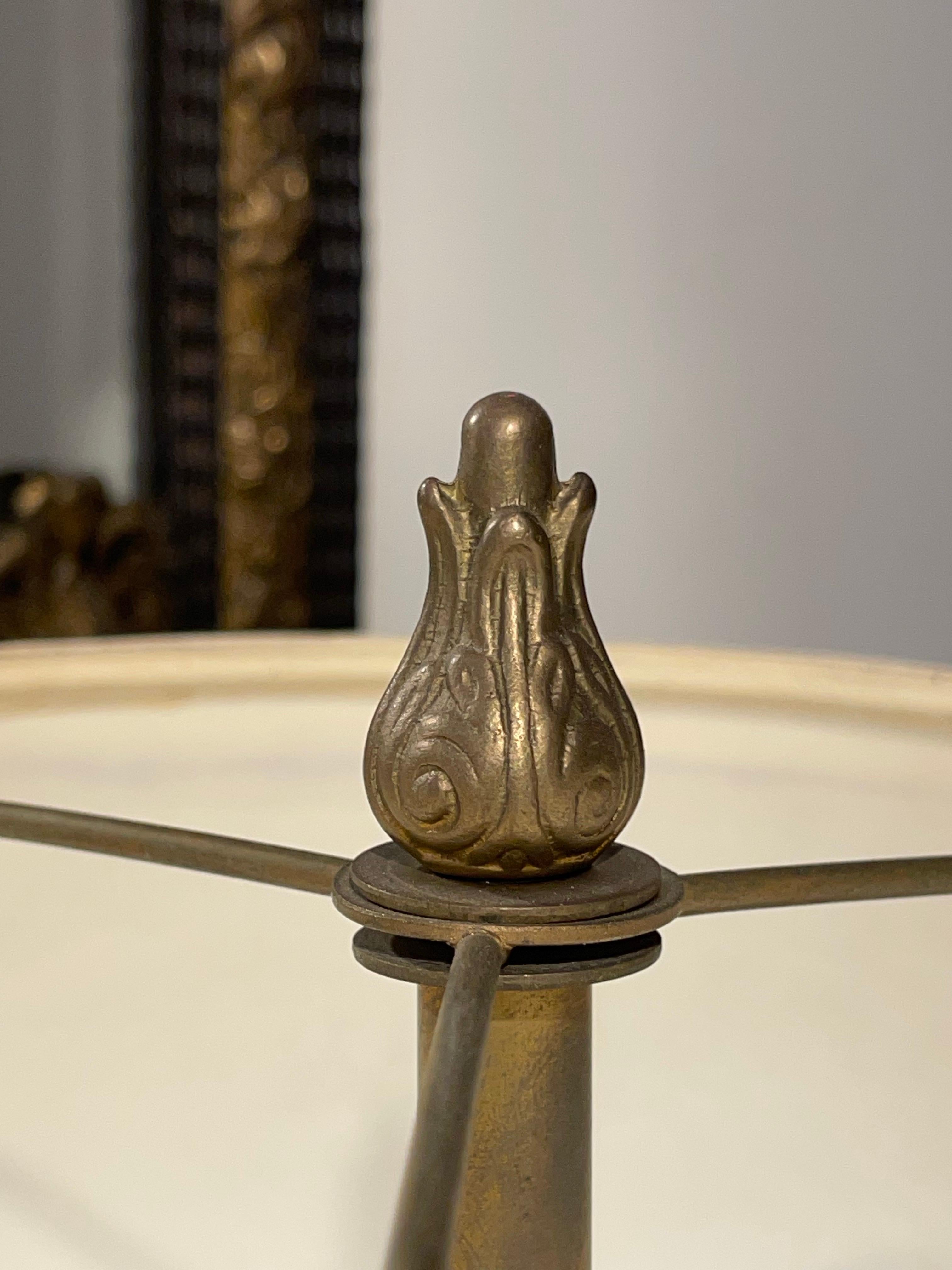 Coppia di lampade francesi in marmo rosso con montatura in ormolu, XVIII secolo in vendita 3
