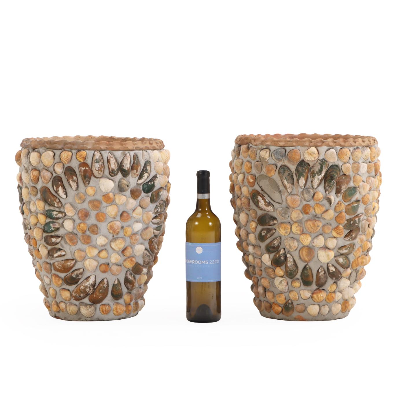 A Pair of French Planters with Shell Decoration. Contemporary. For Sale 1
