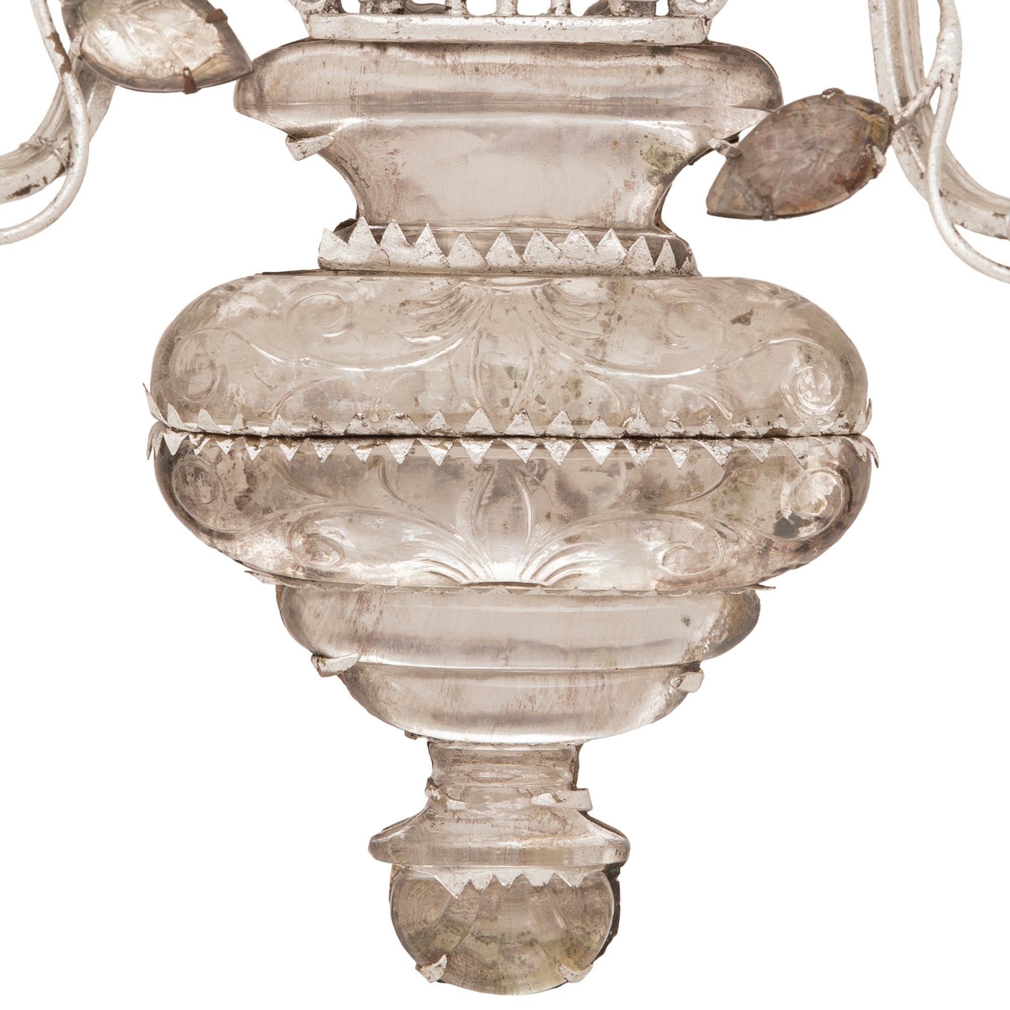 Coppia di appliques francesi di fine secolo Luigi XVI in vetro e metallo argentato in vendita 2