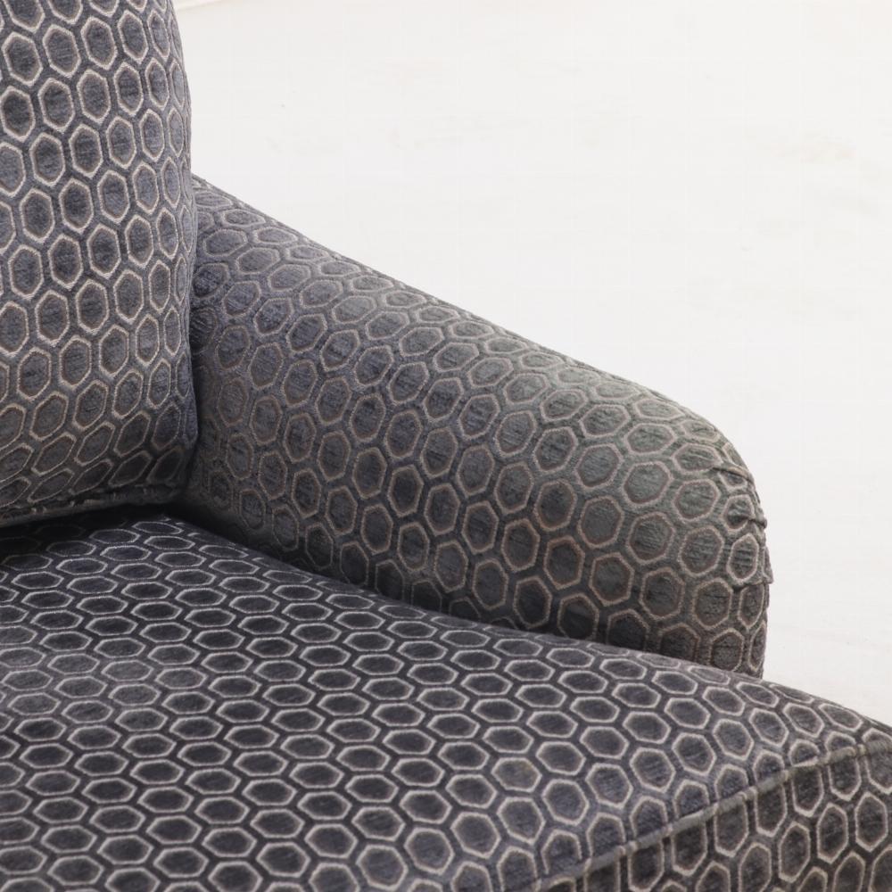 A pair of French Upholstered Bergere Armchairs For Sale 1