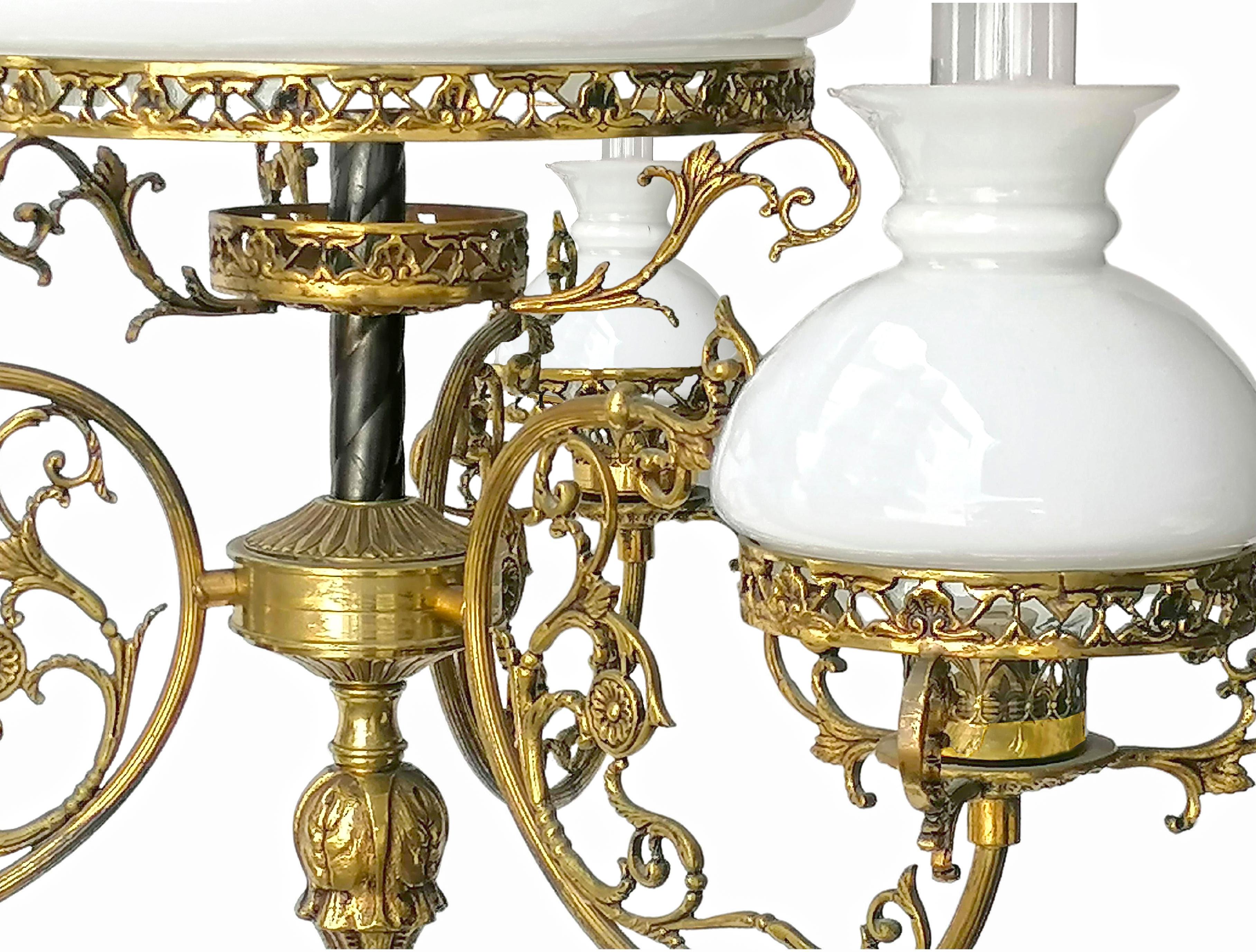 Pair of French Victorian Oil Floor Lamps in Ornate Gilt Bronze & Opaline Glass In Good Condition For Sale In Coimbra, PT