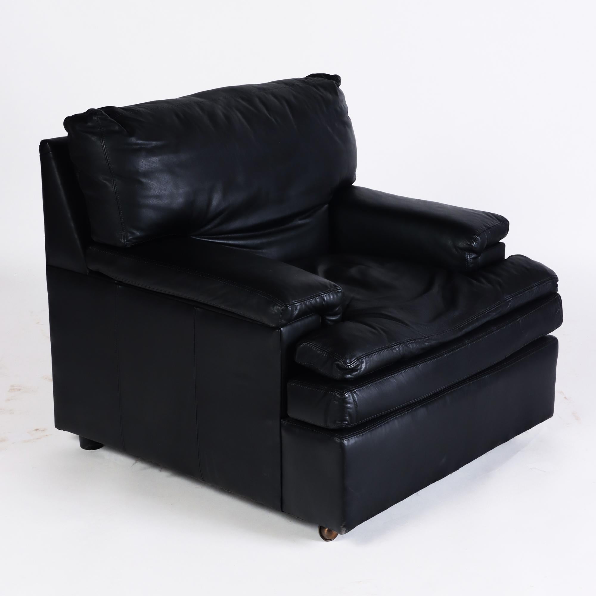 Pair of French Vintage Roche Bobois Black Leather Club Chairs, circa 1970s 4
