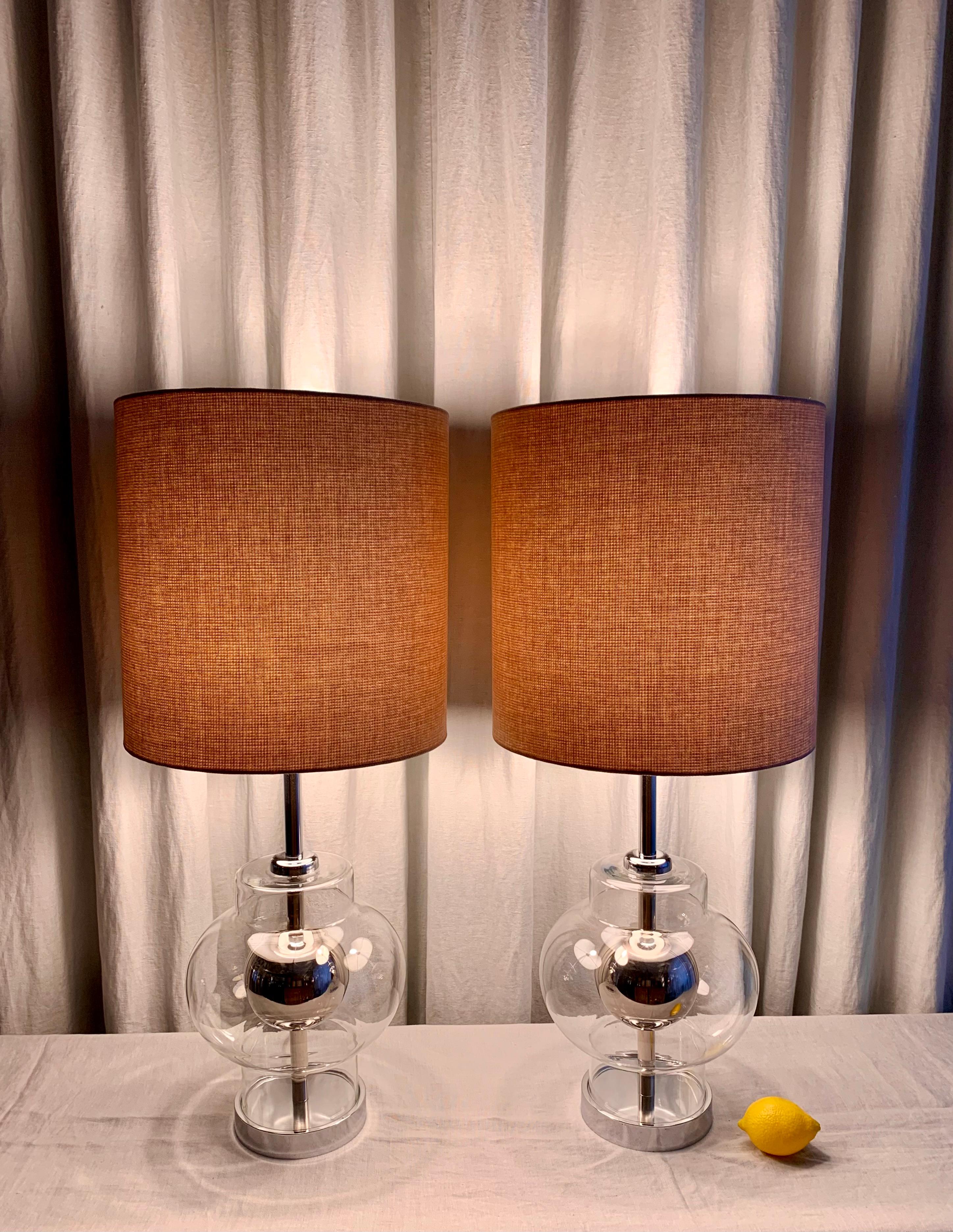 Paire de lampes de table françaises vintage de l'ère spatiale en vente 1