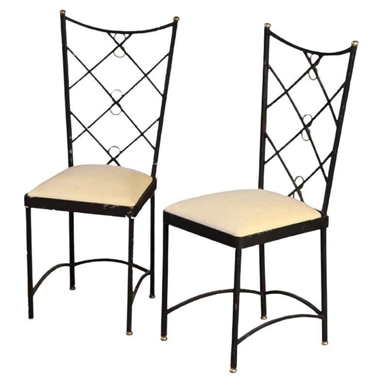 Paire de chaises françaises en fer forgé et laiton à la manière d
Andre Arbus.