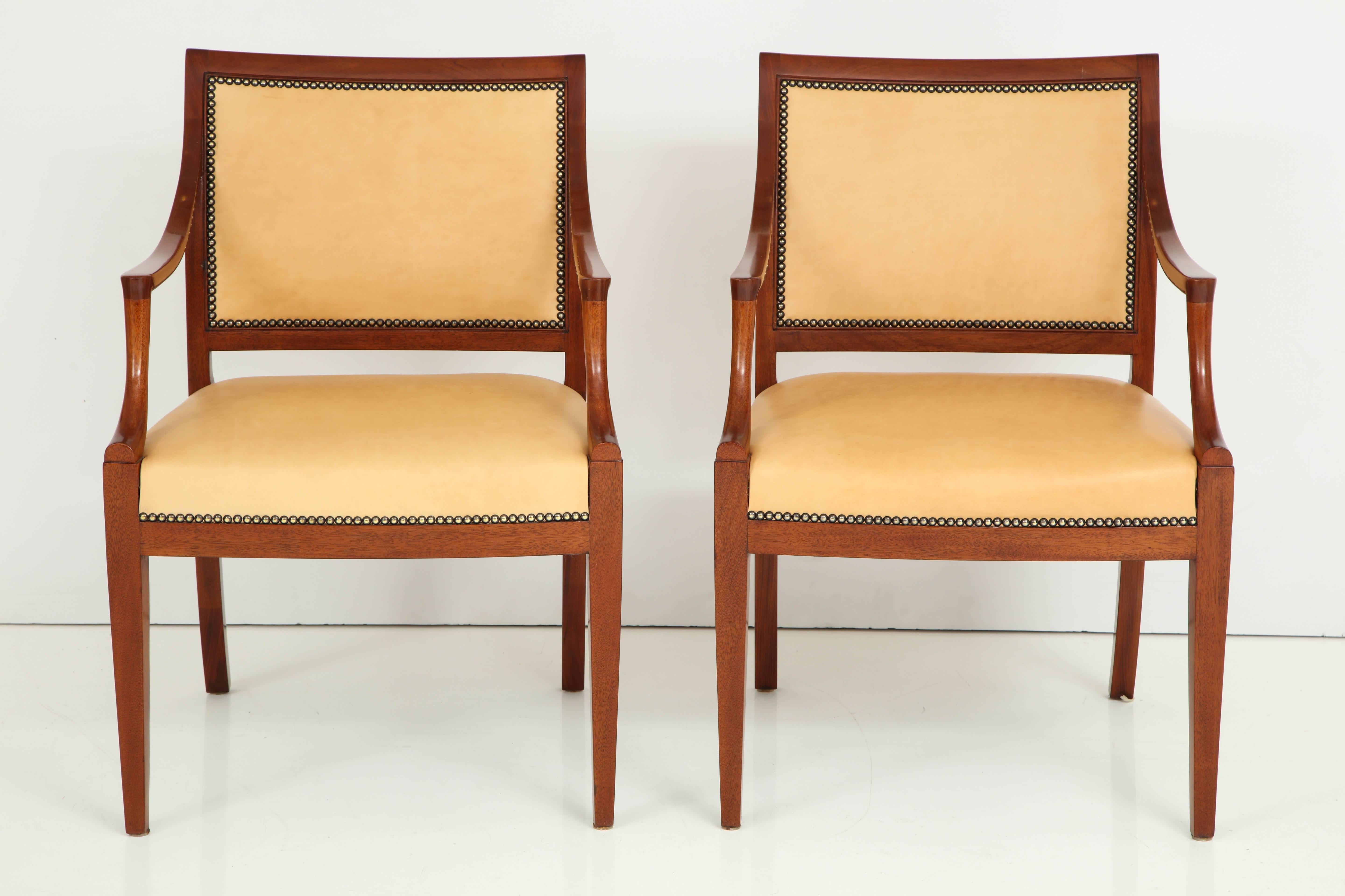 Scandinavian Modern Pair of Frits Henningsen Mahogany and Leather Open Armchair, circa 1940s