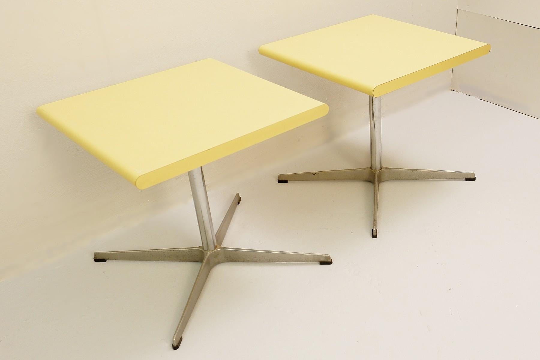 Mid-Century Modern Paire de tables d'appoint Fritz Hansen en vente