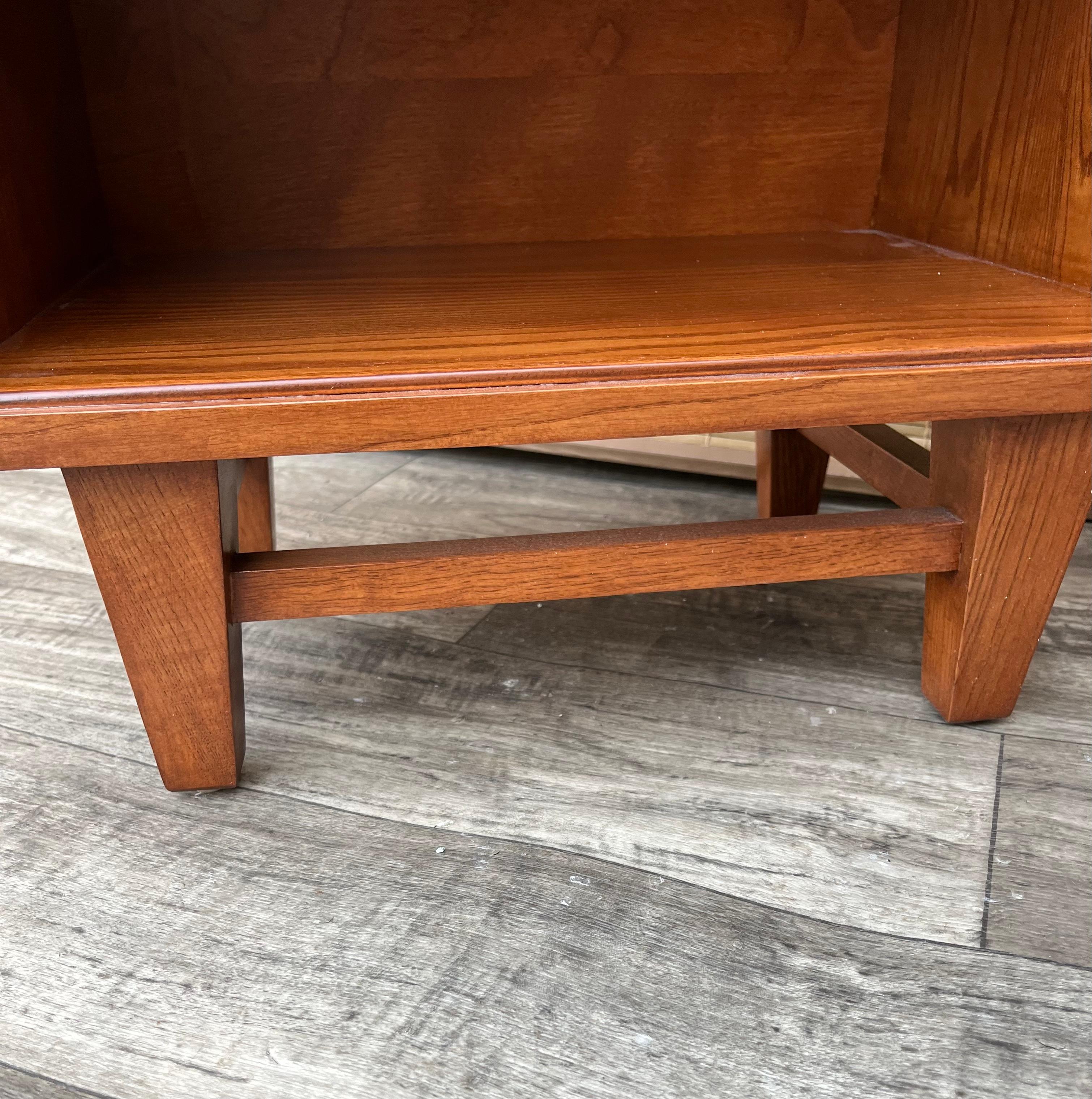A Pair of Fully Refinished Mid Century Modern Nightstands. Circa 1960s For Sale 12