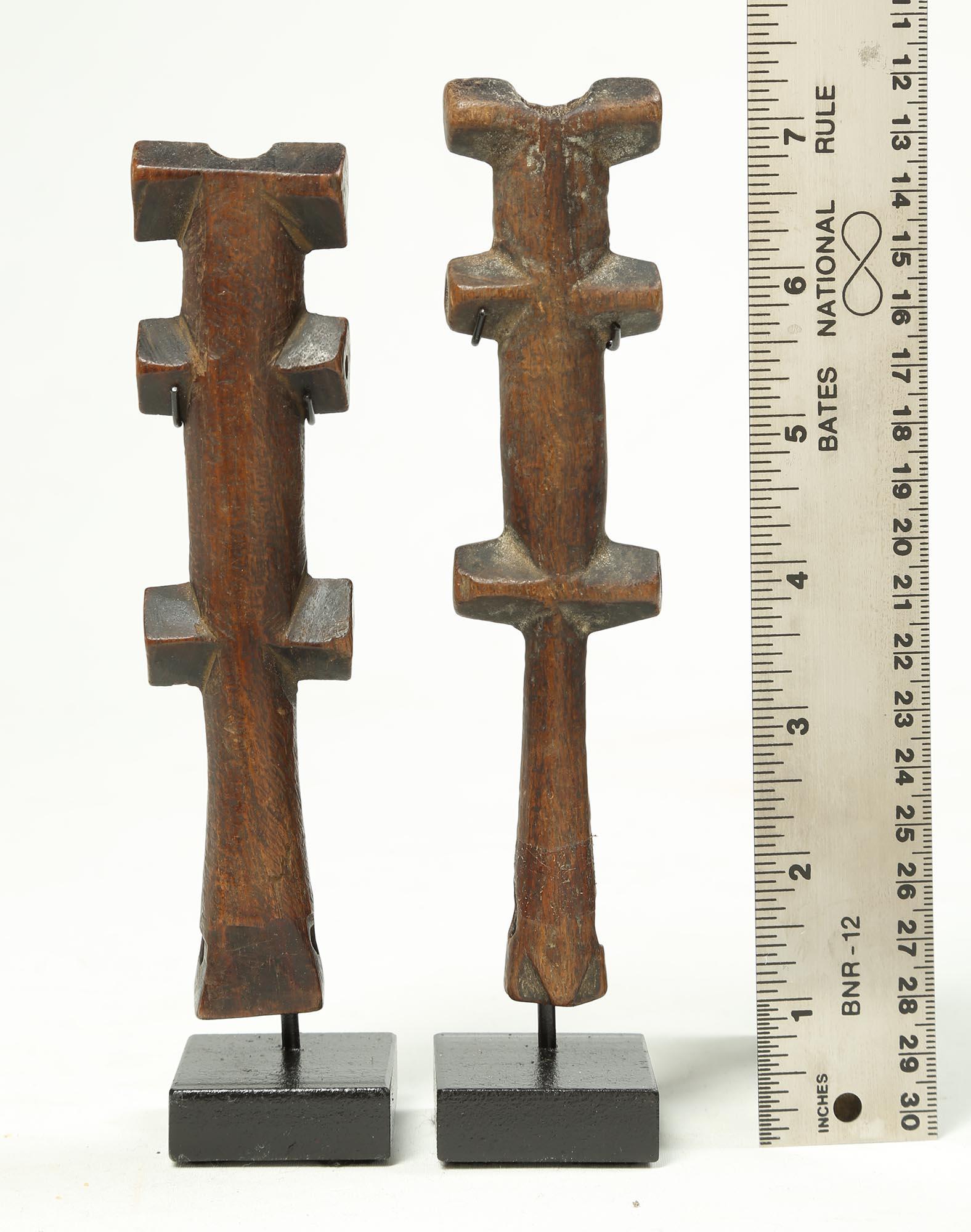 Pair of Geometric Flutes from Africa, Early 20th Century Great Modern Forms In Good Condition For Sale In Santa Fe, NM
