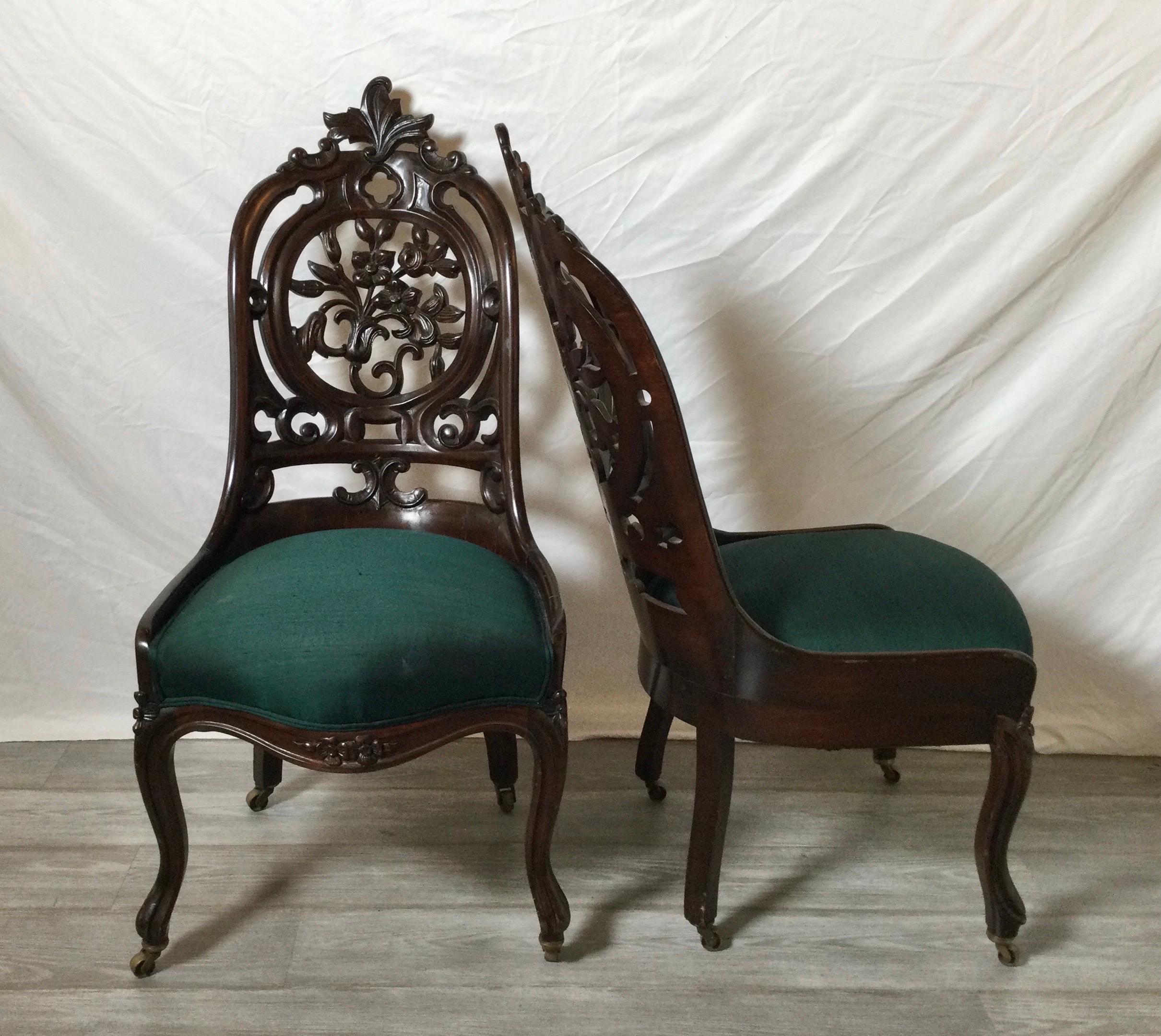 Hand-Carved Pair of George Henkel Victorian Accent Chairs For Sale