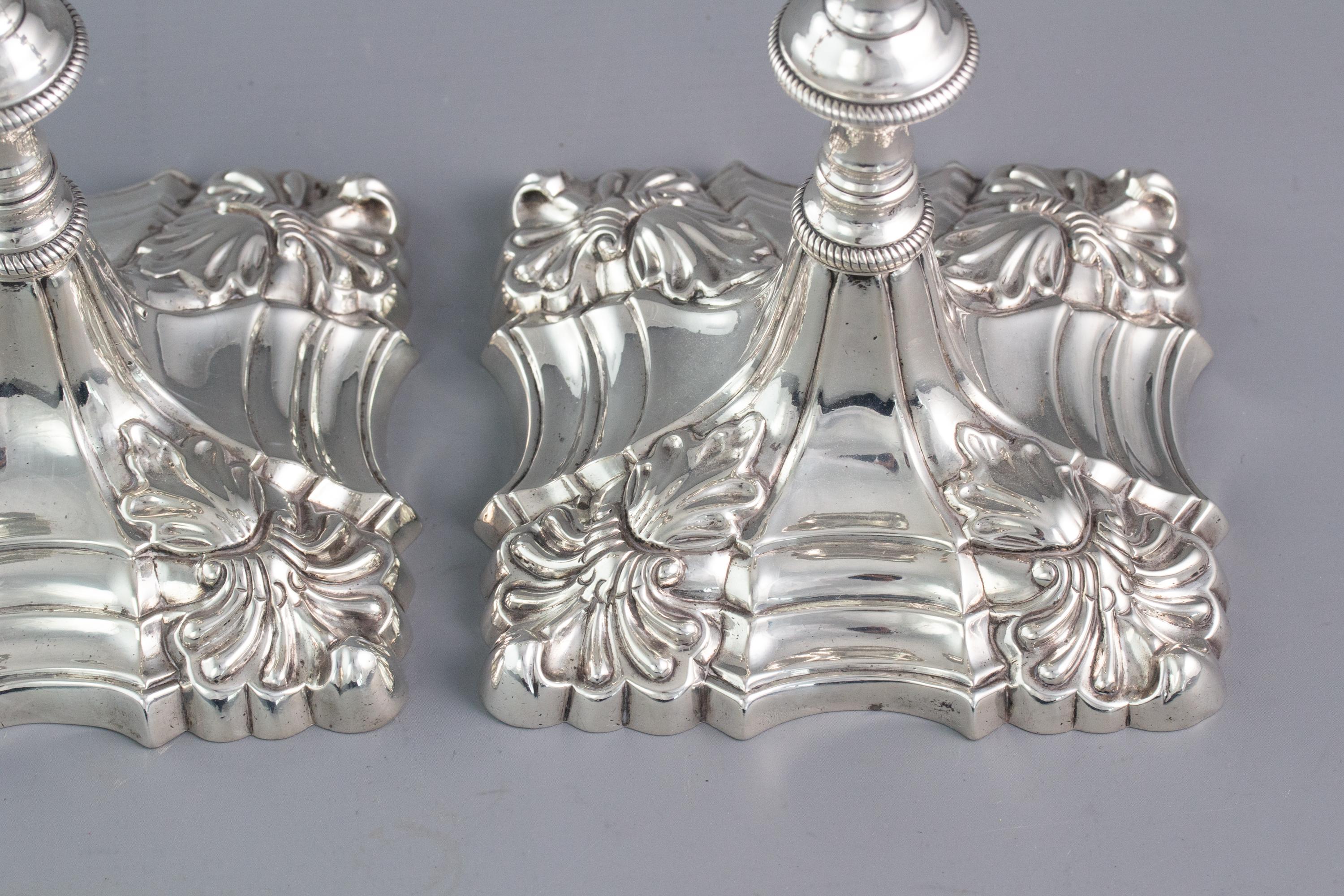Pair of George III Cast Silver Candlesticks by Ebenezer Coker, London 1764 In Good Condition In Cornwall, GB