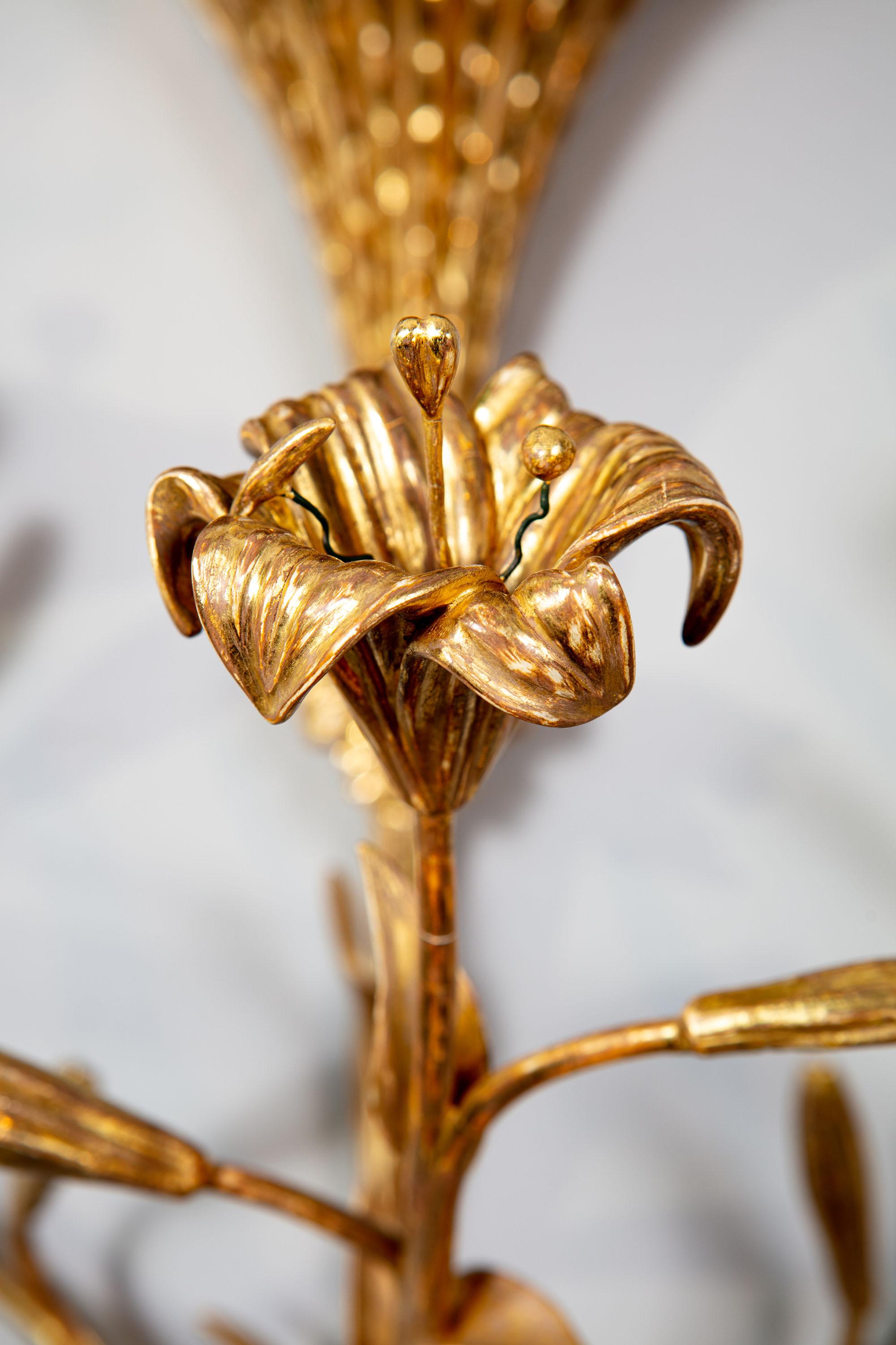 Pareja de soportes de pared de lirio de madera dorada de Jorge III Inglés en venta